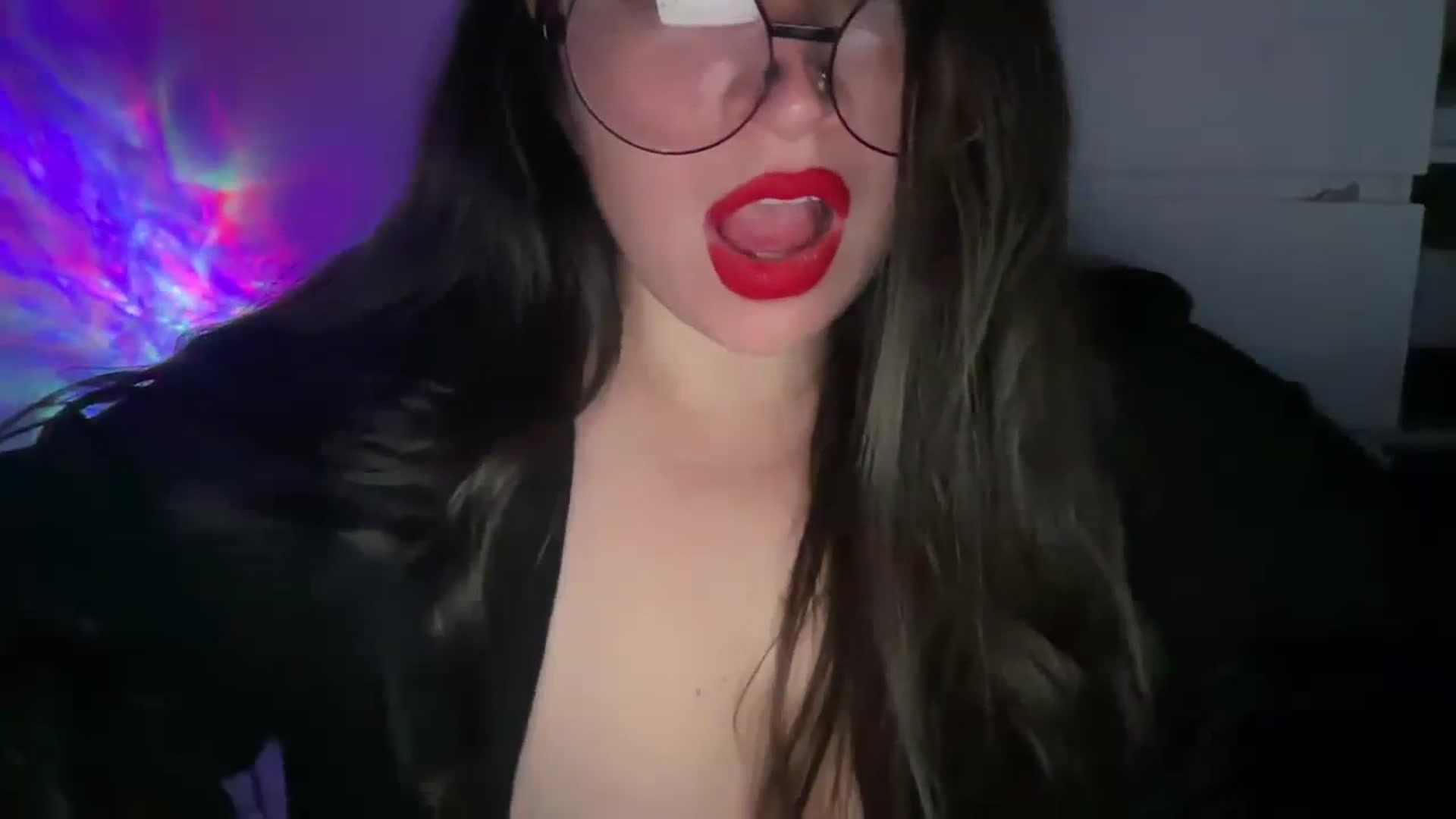 Gallery image thumbnail from Hasymura's myfreecams stream on, 11/02/2023, 16:09 image 17 of 20