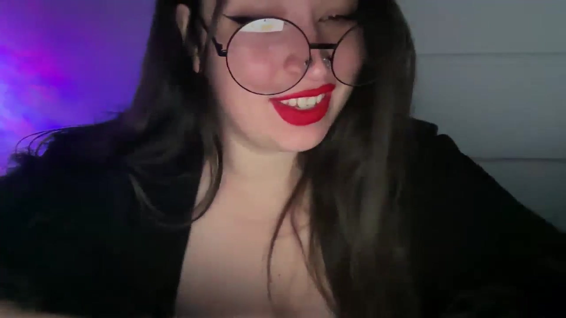 Gallery image thumbnail from Hasymura's myfreecams stream on, 11/02/2023, 16:09 image 6 of 20