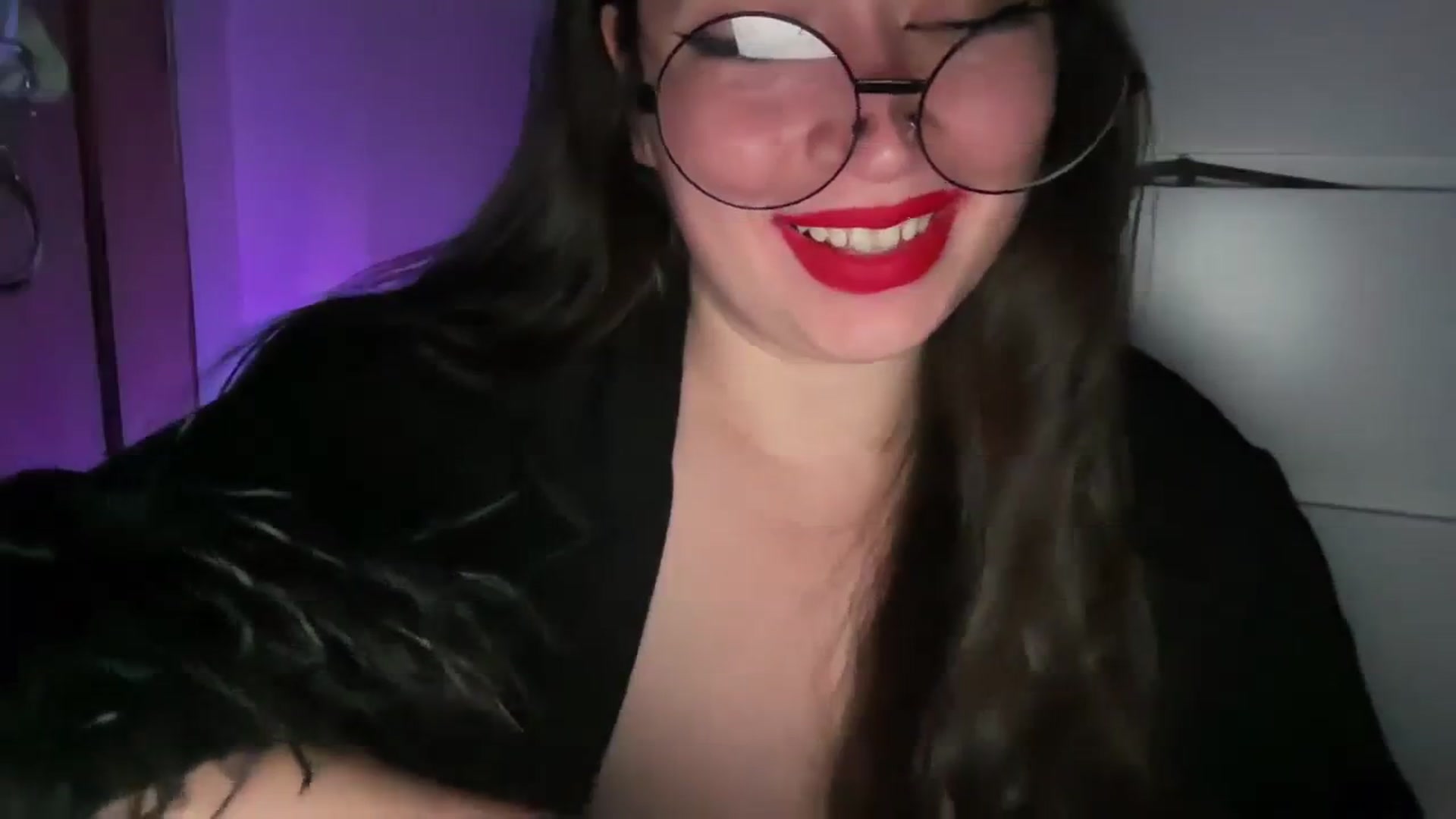 Gallery image thumbnail from Hasymura's myfreecams stream on, 11/02/2023, 19:20 image 20 of 20