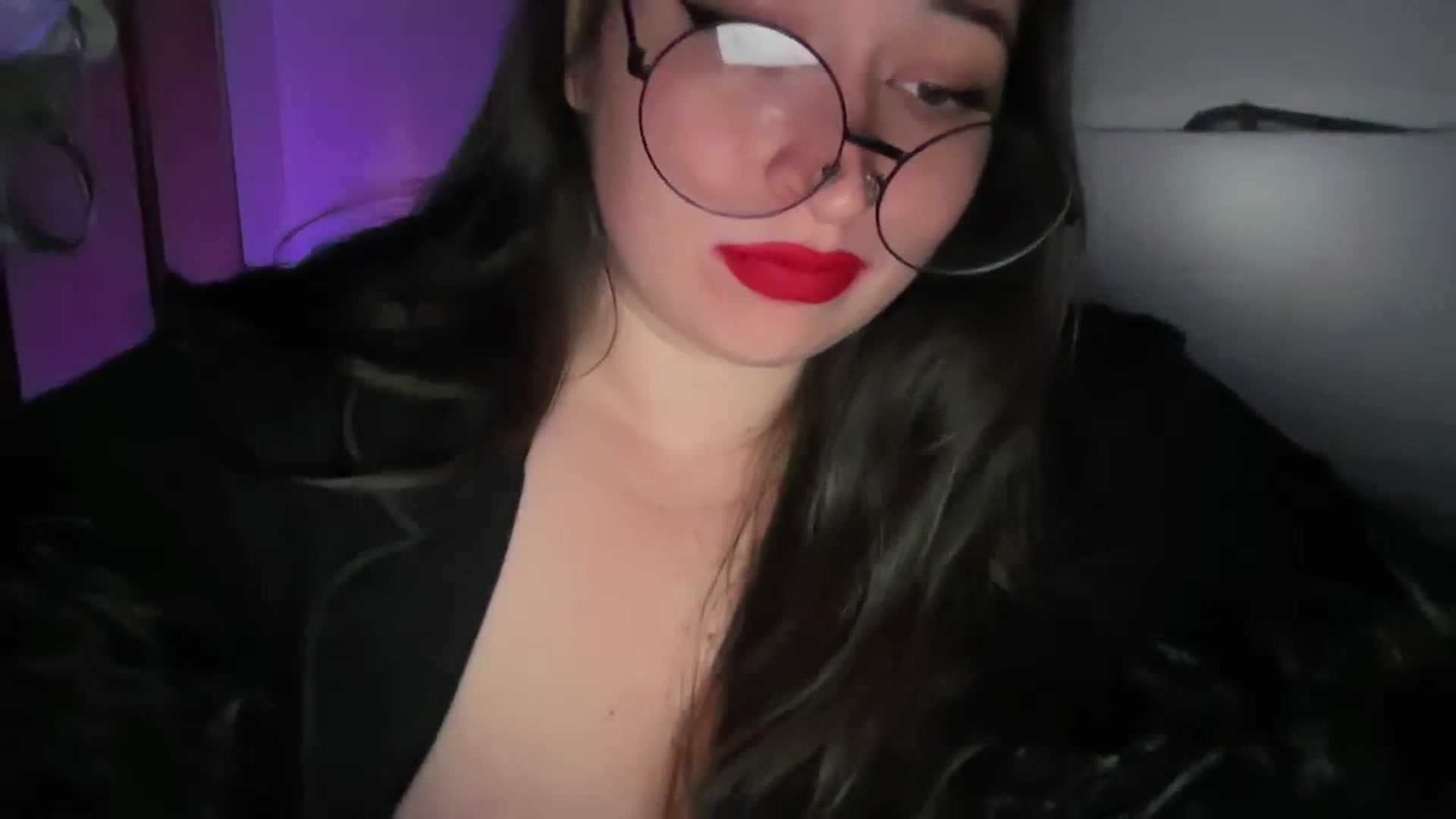 Gallery image thumbnail from Hasymura's myfreecams stream on, 11/02/2023, 19:20 image 17 of 20