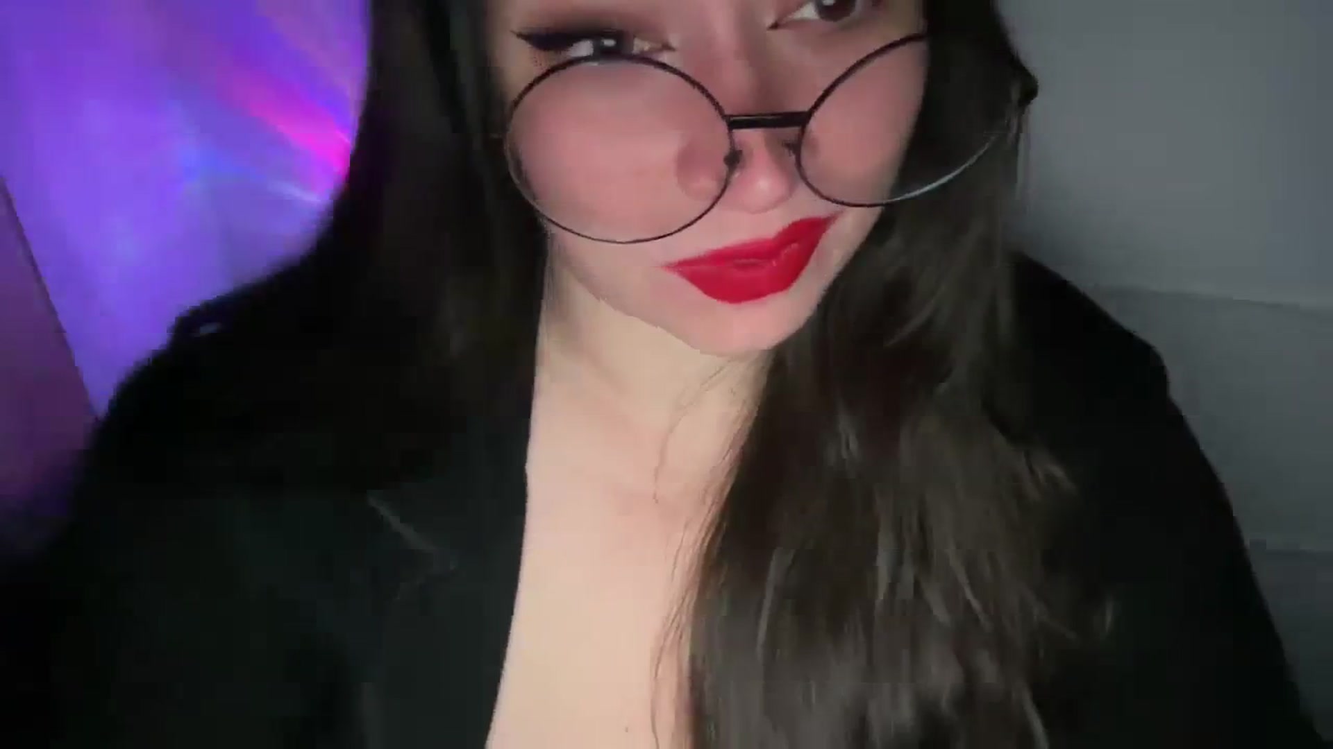 Gallery image thumbnail from Hasymura's myfreecams stream on, 11/02/2023, 19:20 image 14 of 20