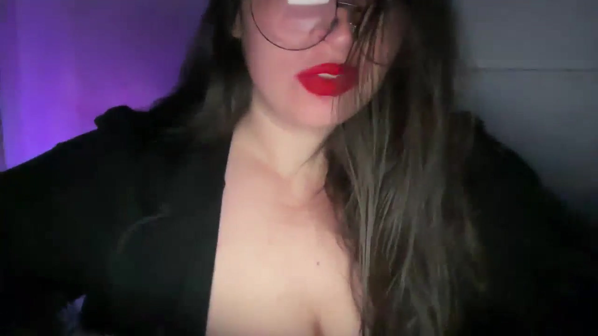 Gallery image thumbnail from Hasymura's myfreecams stream on, 11/02/2023, 20:20 image 14 of 20