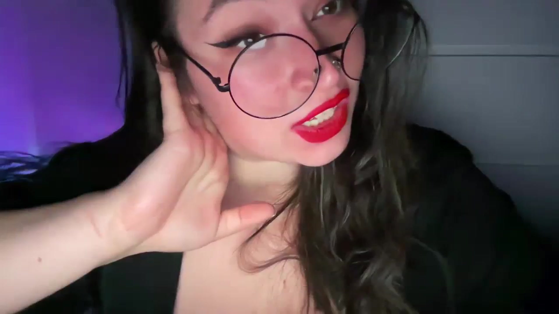 Gallery image thumbnail from Hasymura's myfreecams stream on, 11/02/2023, 23:09 image 2 of 20