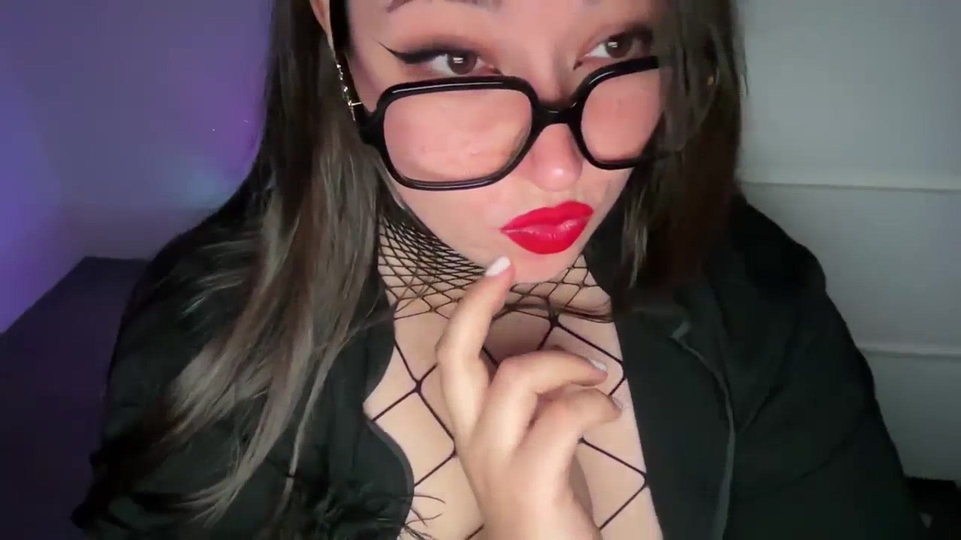 Gallery image thumbnail from Hasymura's myfreecams stream on, 11/03/2023, 20:15 image 12 of 20