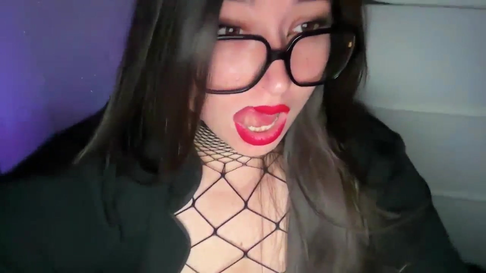 Gallery image thumbnail from Hasymura's myfreecams stream on, 11/03/2023, 20:15 image 10 of 20
