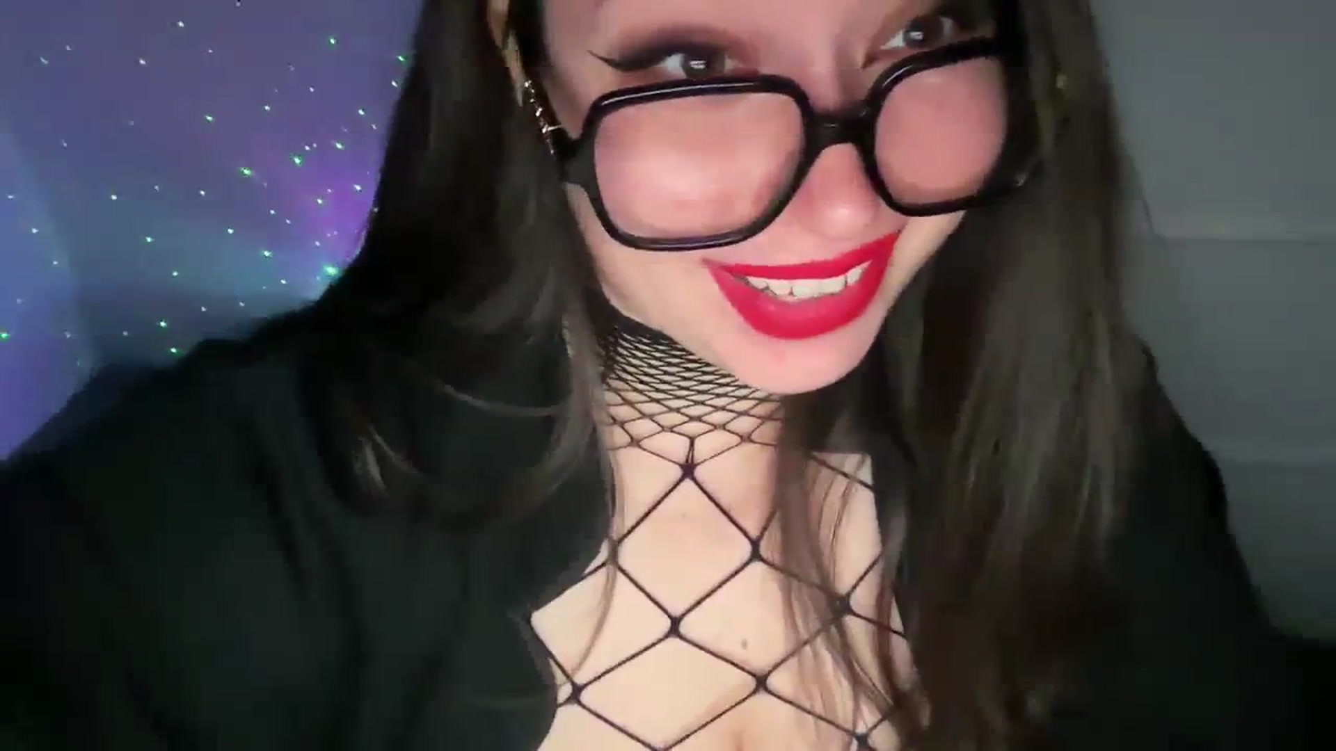 Gallery image thumbnail from Hasymura's myfreecams stream on, 11/03/2023, 20:15 image 3 of 20