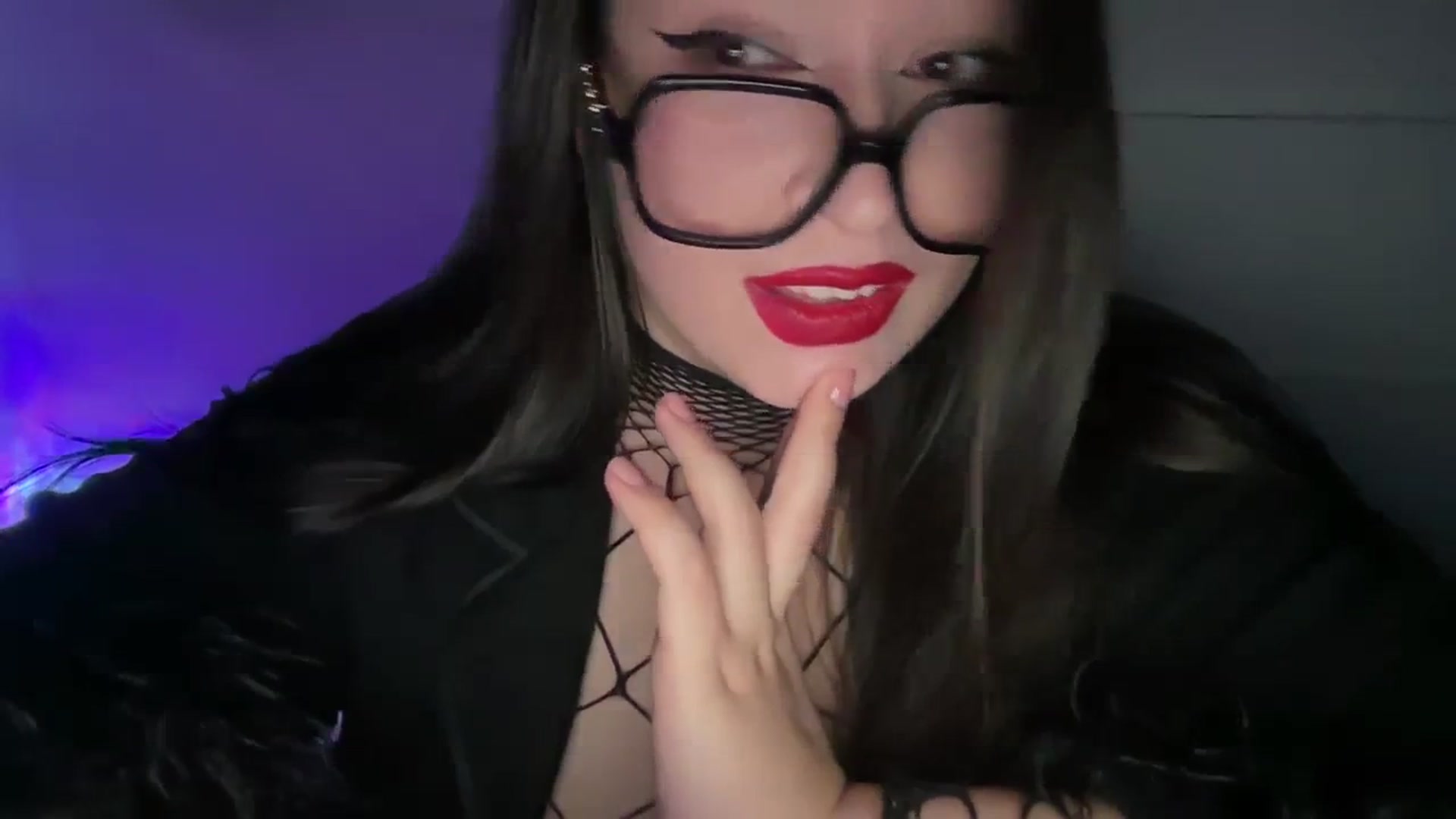 Gallery image thumbnail from Hasymura's myfreecams stream on, 11/11/2023, 21:06 image 3 of 20