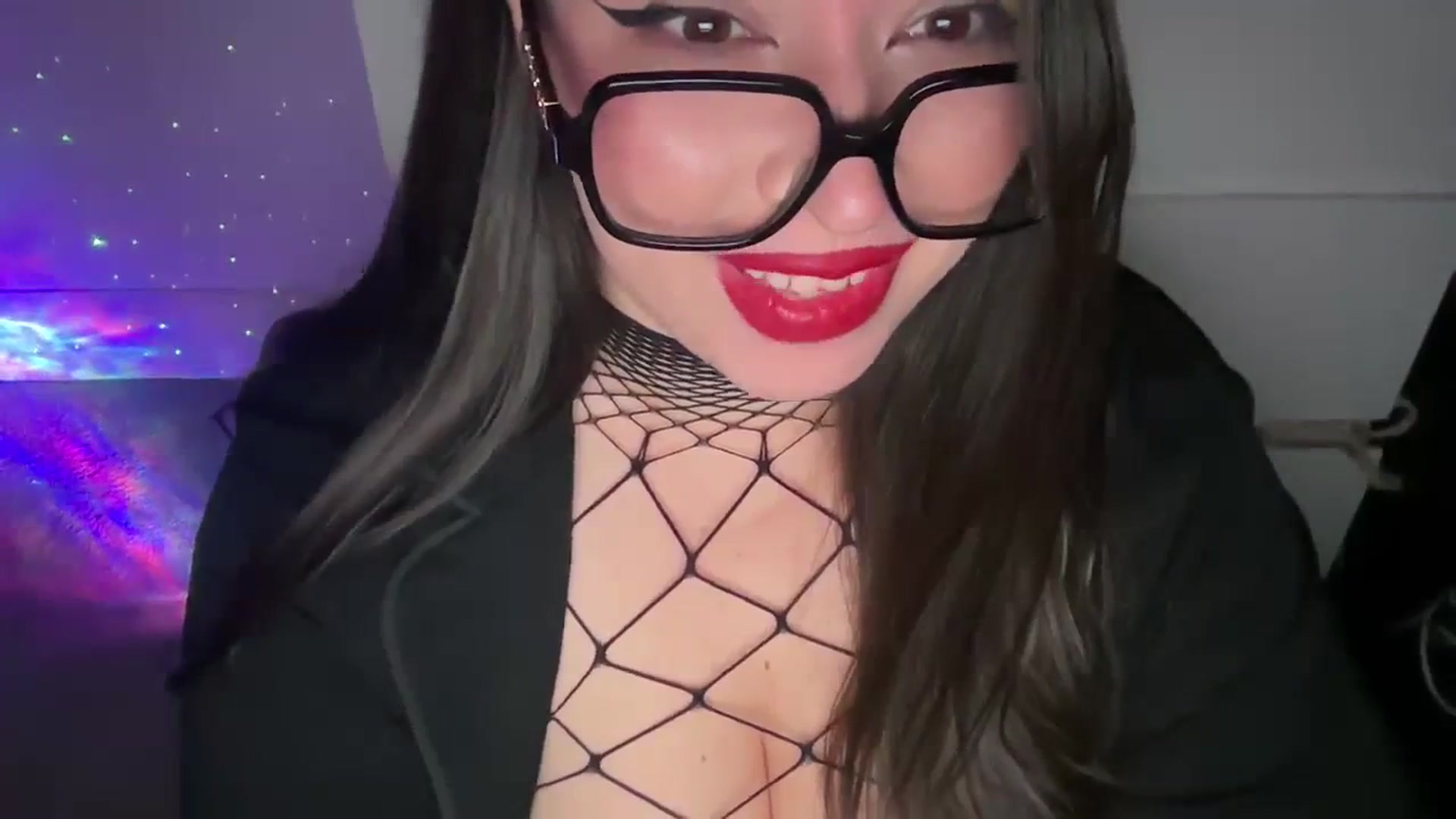 Gallery image thumbnail from Hasymura's myfreecams stream on, 11/12/2023, 21:38 image 12 of 20