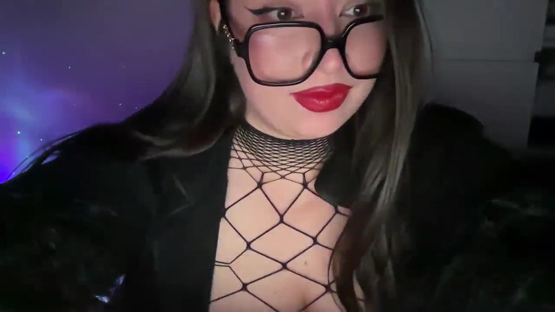 Gallery image thumbnail from Hasymura's myfreecams stream on, 11/12/2023, 21:38 image 5 of 20