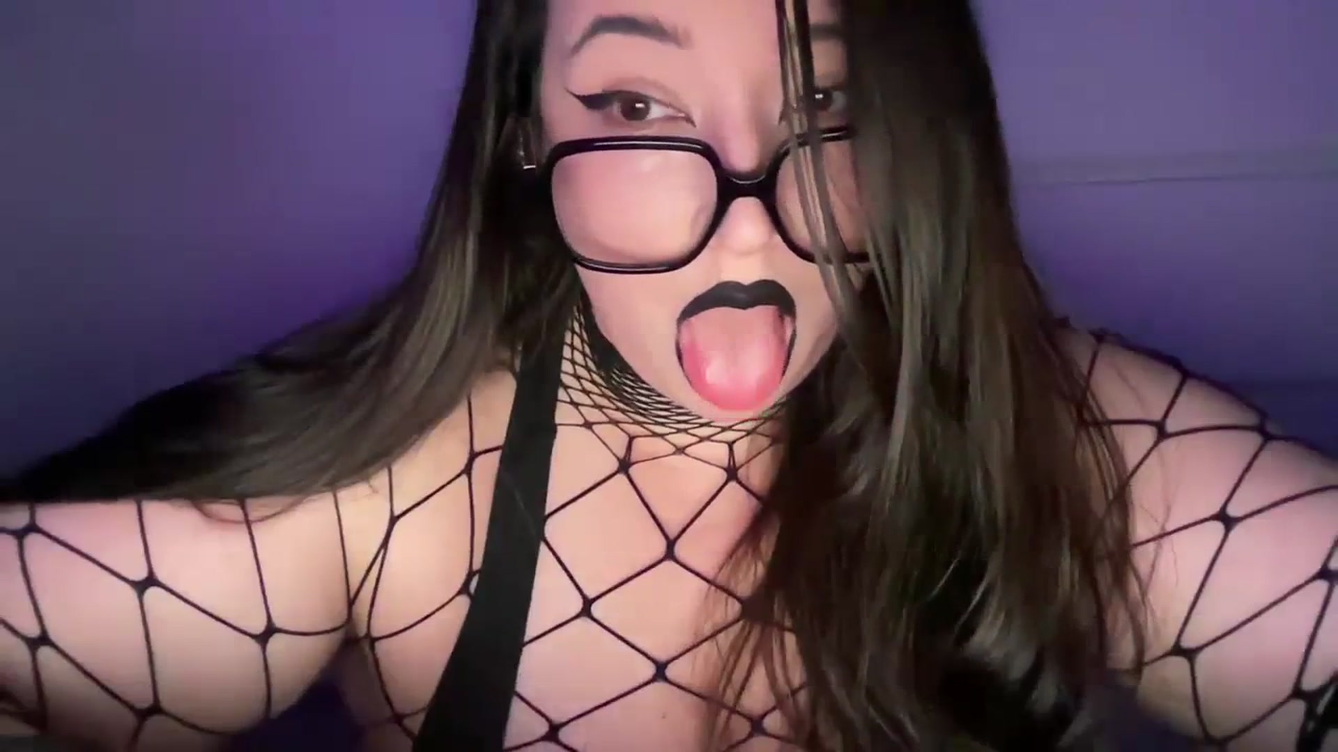Gallery image thumbnail from Hasymura's myfreecams stream on, 11/14/2023, 22:44 image 3 of 20