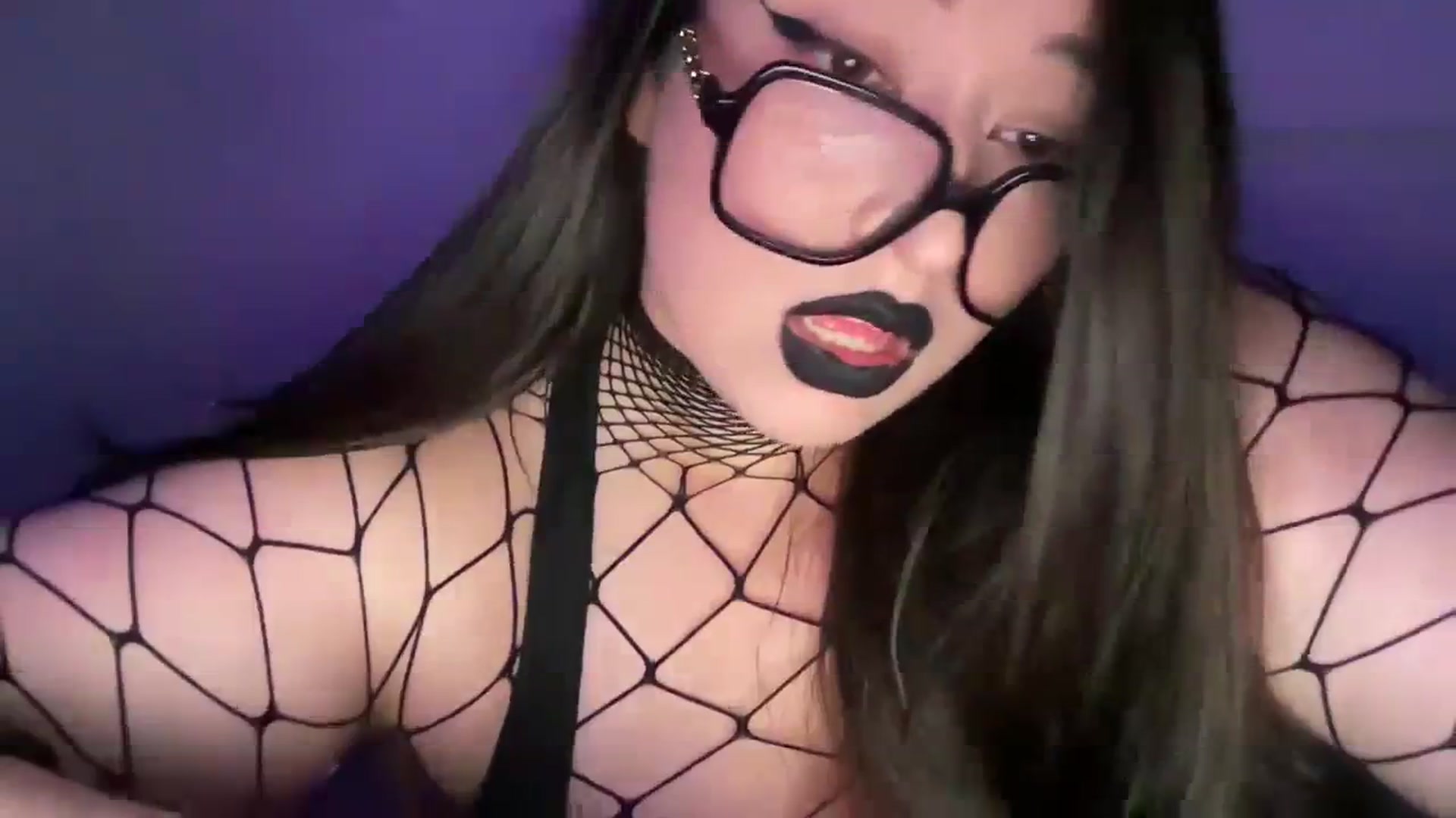 Gallery image thumbnail from Hasymura's myfreecams stream on, 11/14/2023, 22:44 image 8 of 20