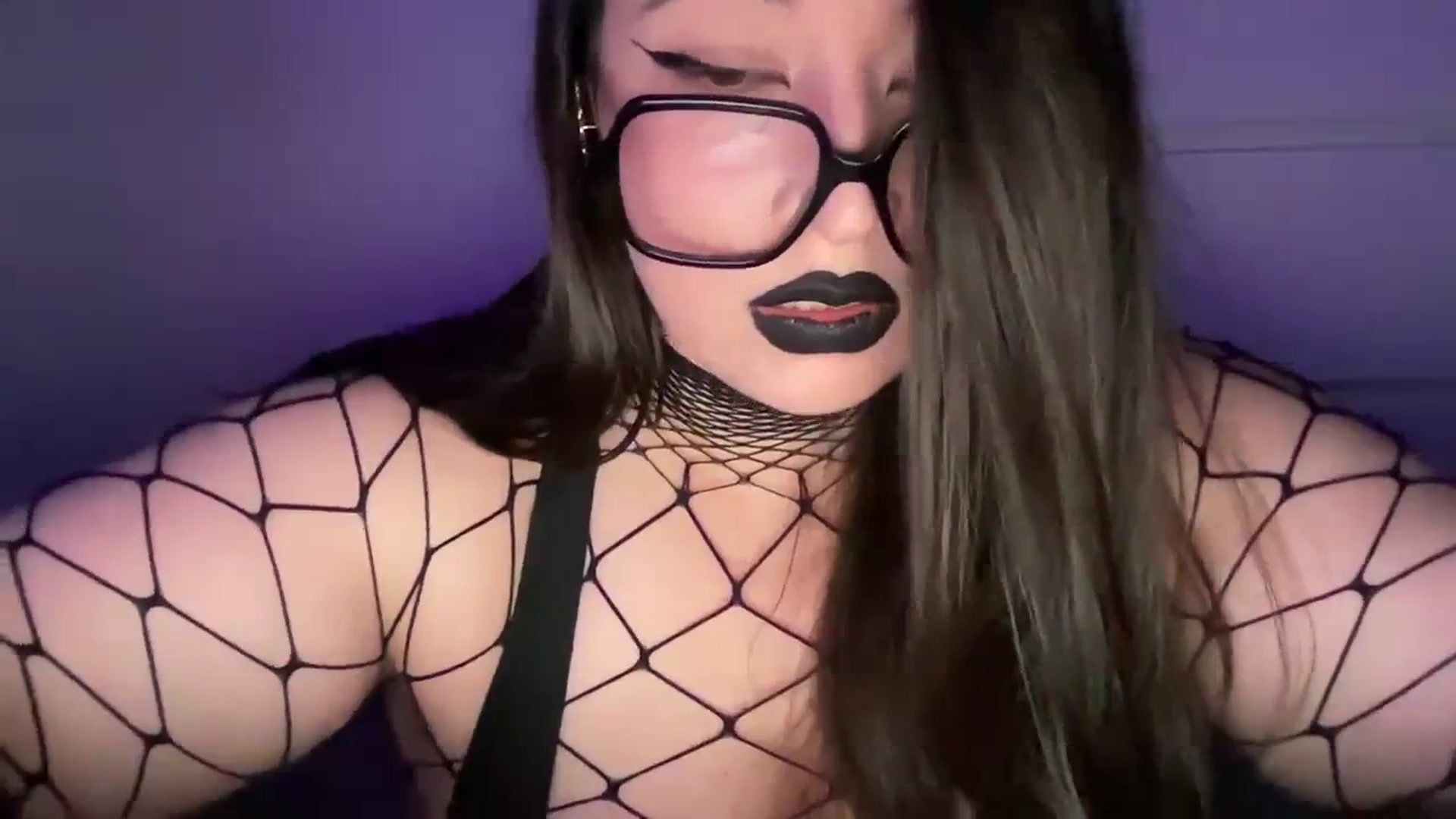 Gallery image thumbnail from Hasymura's myfreecams stream on, 11/14/2023, 22:44 image 10 of 20