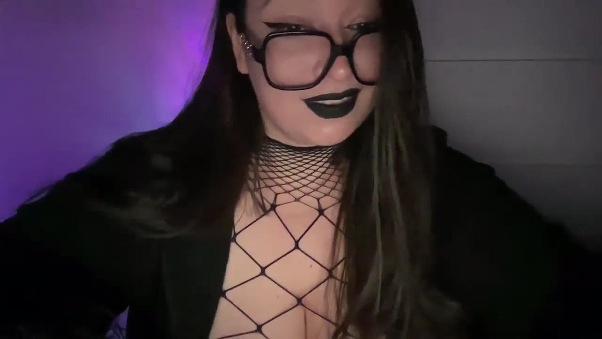 Gallery image thumbnail from Hasymura's myfreecams stream on, 11/15/2023, 22:18 image 14 of 20