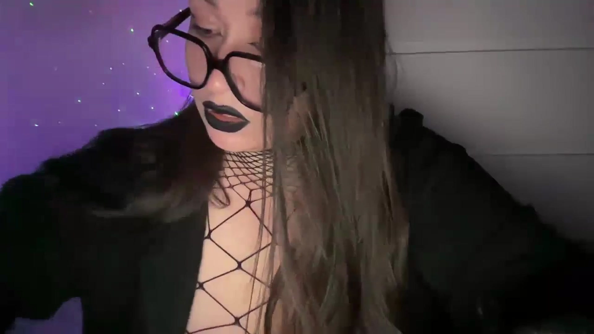 Gallery image thumbnail from Hasymura's myfreecams stream on, 11/15/2023, 22:18 image 16 of 20