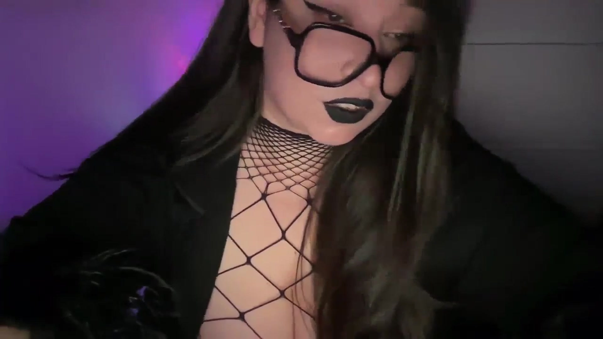 Gallery image thumbnail from Hasymura's myfreecams stream on, 11/15/2023, 22:18 image 2 of 20