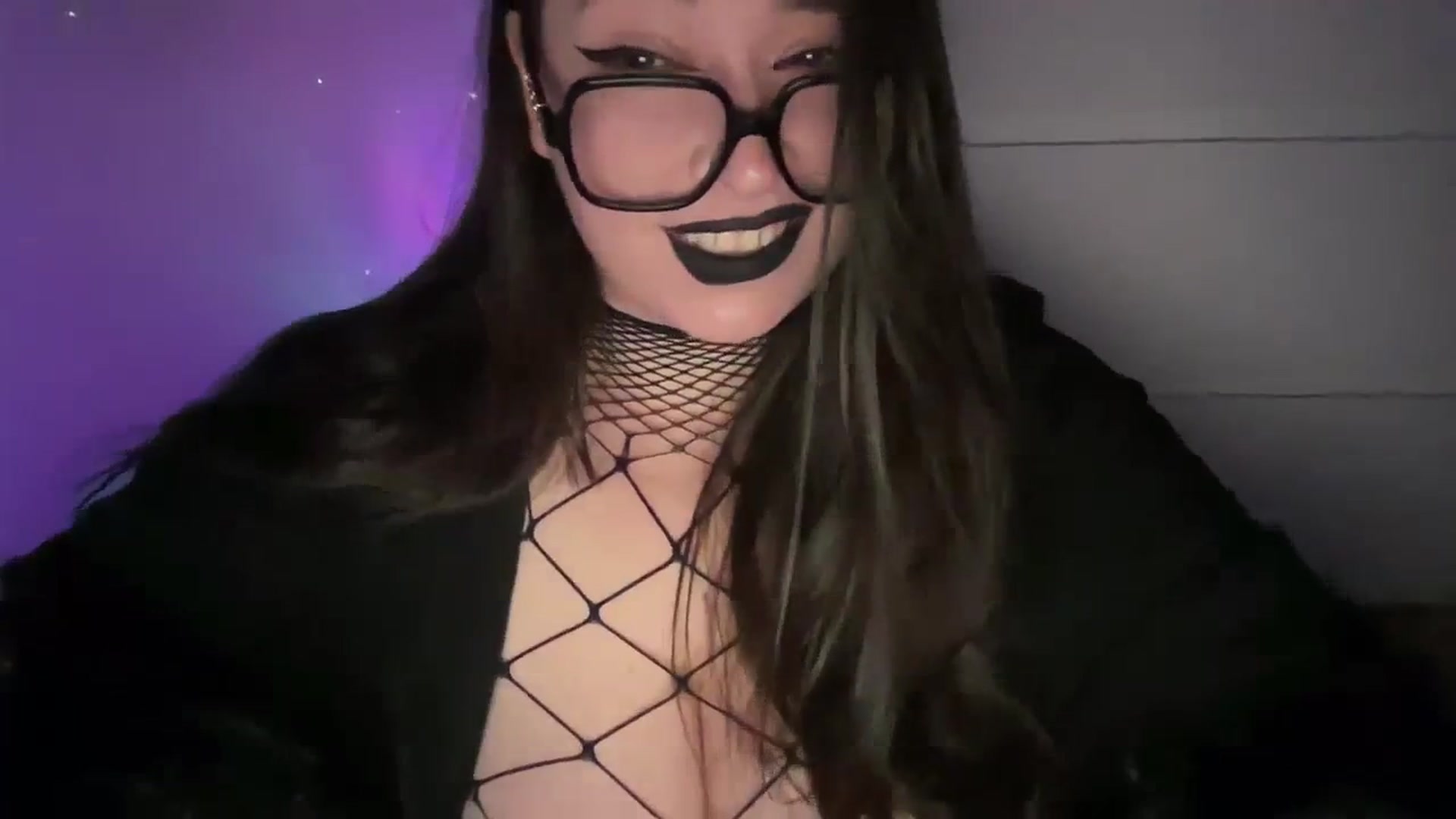 Gallery image thumbnail from Hasymura's myfreecams stream on, 11/15/2023, 22:18 image 13 of 20