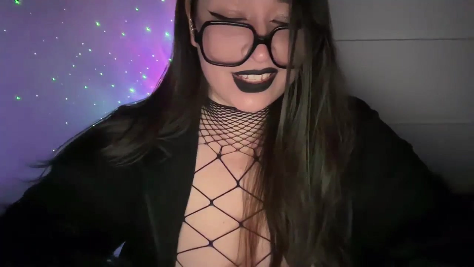 Gallery image thumbnail from Hasymura's myfreecams stream on, 11/16/2023, 24:00 image 6 of 20