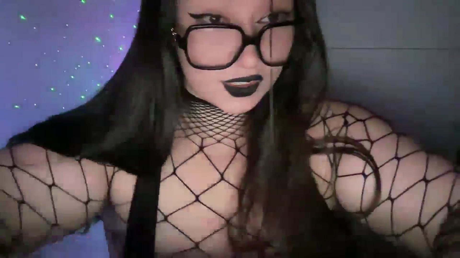 Gallery image thumbnail from Hasymura's myfreecams stream on, 11/16/2023, 24:00 image 17 of 20