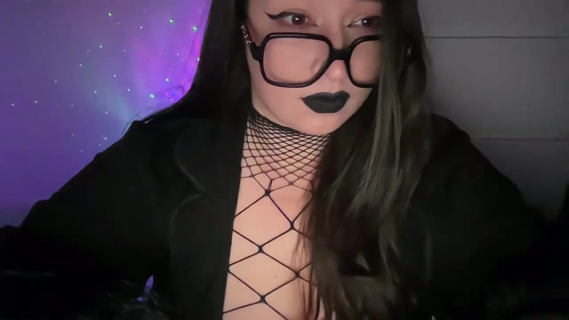 Gallery image thumbnail from Hasymura's myfreecams stream on, 11/16/2023, 24:00 image 5 of 20