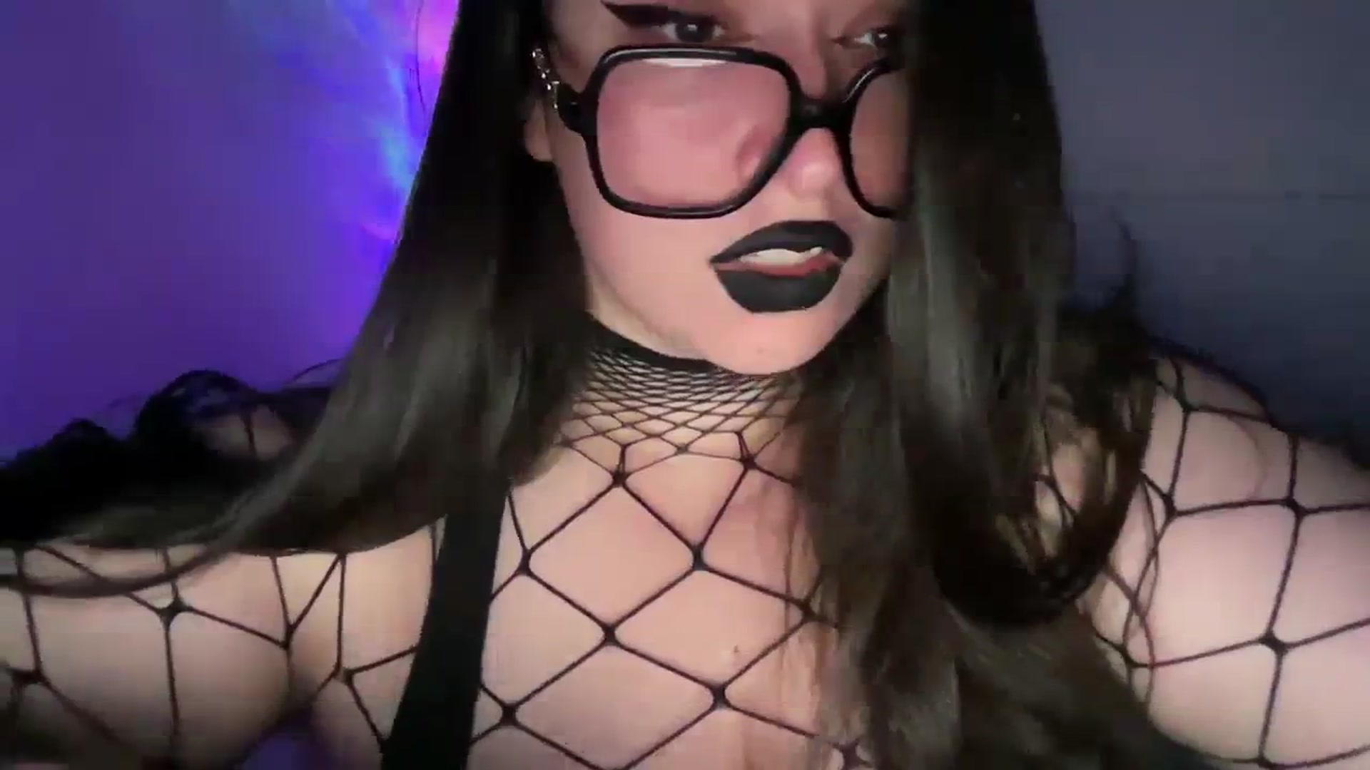 Gallery image thumbnail from Hasymura's myfreecams stream on, 11/21/2023, 21:45 image 13 of 20