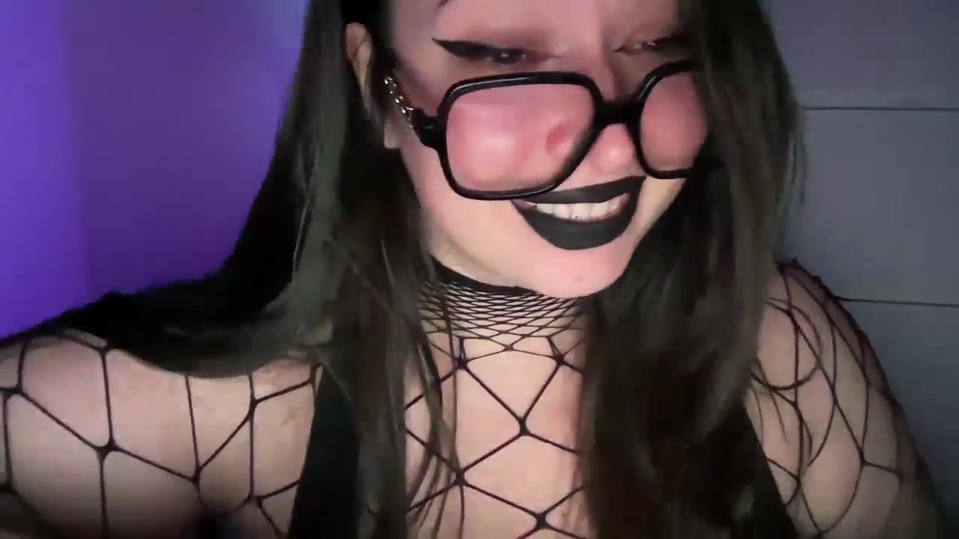 Gallery image thumbnail from Hasymura's myfreecams stream on, 11/21/2023, 22:38 image 15 of 20