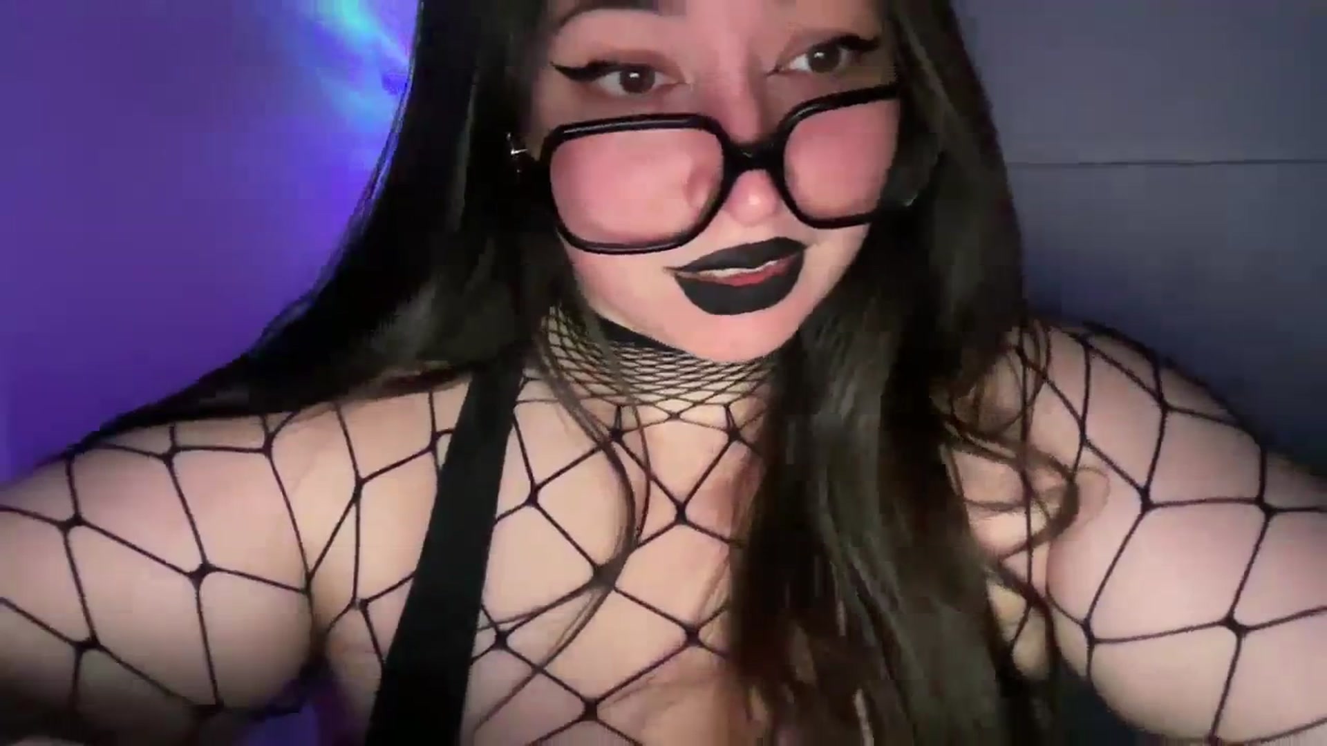 Gallery image thumbnail from Hasymura's myfreecams stream on, 11/21/2023, 22:38 image 14 of 20