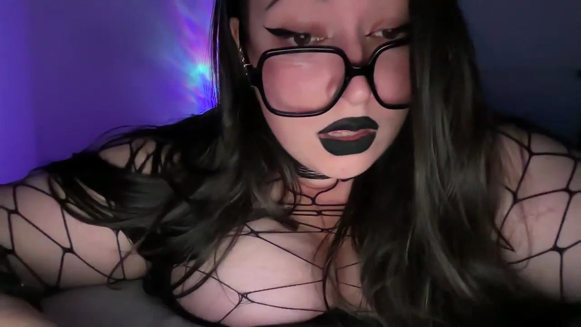 Gallery image thumbnail from Hasymura's myfreecams stream on, 11/21/2023, 22:38 image 11 of 20