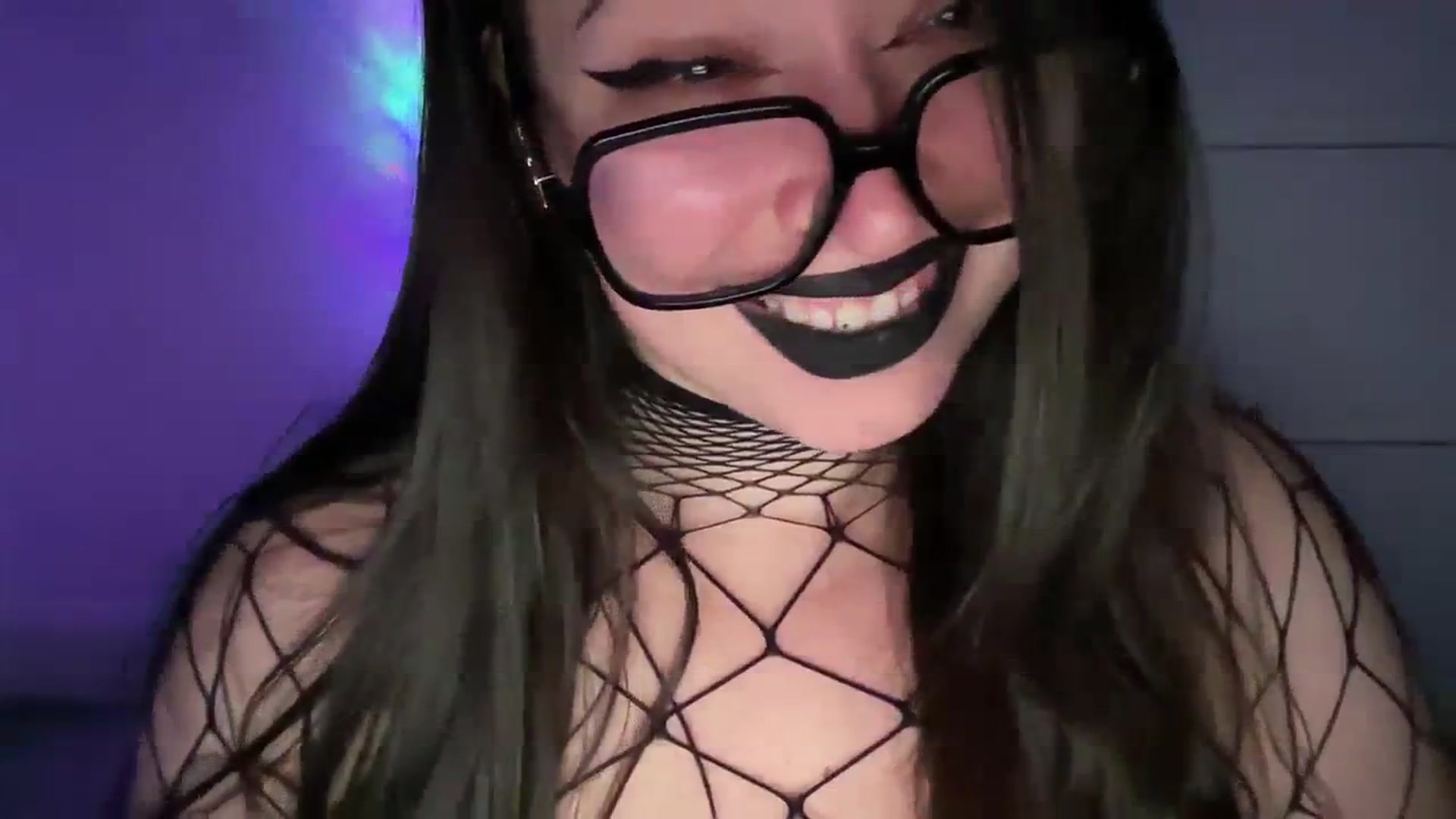 Gallery image thumbnail from Hasymura's myfreecams stream on, 11/21/2023, 22:38 image 19 of 20