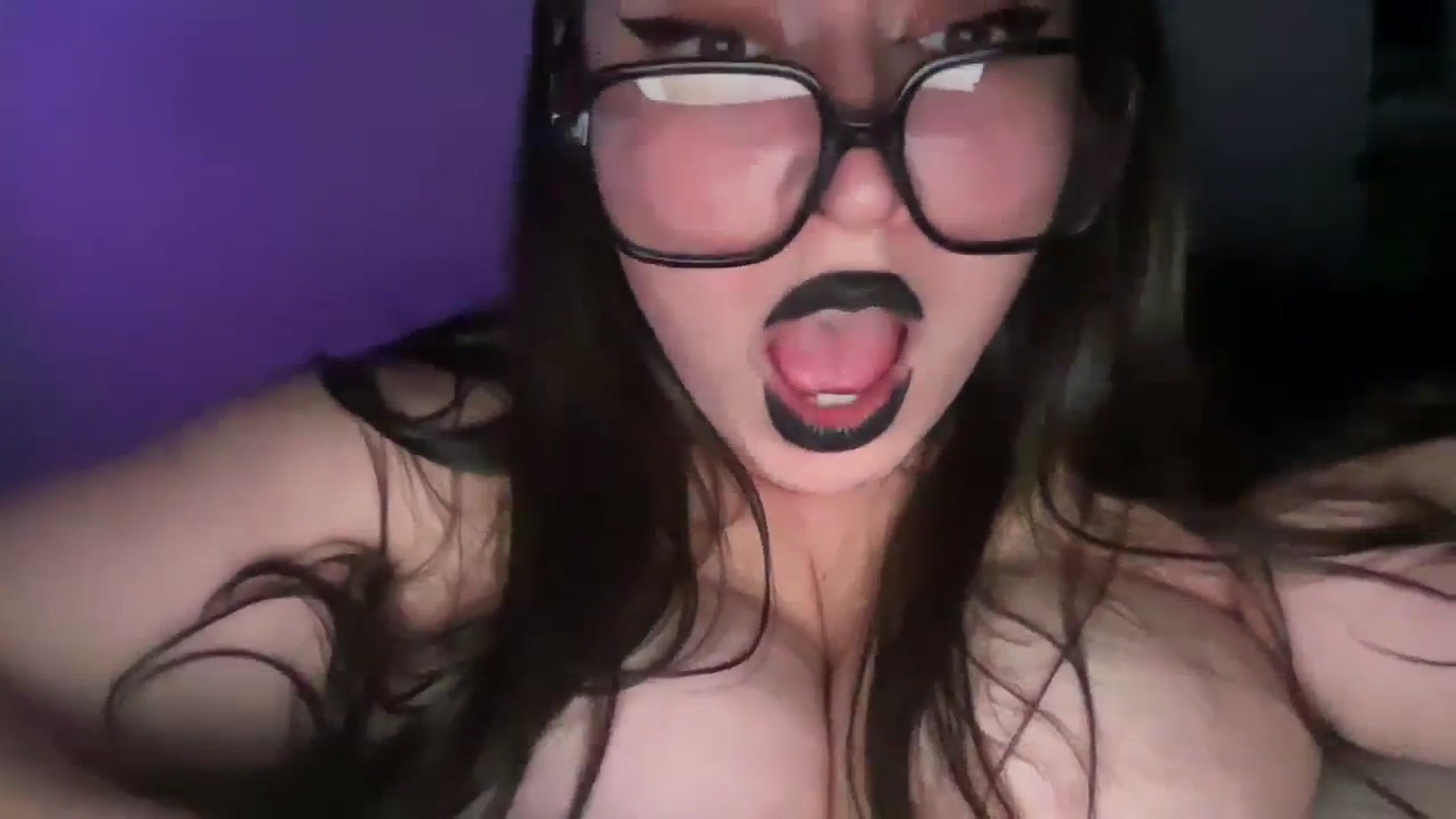 Gallery image thumbnail from Hasymura's myfreecams stream on, 11/22/2023, 24:21 image 2 of 20