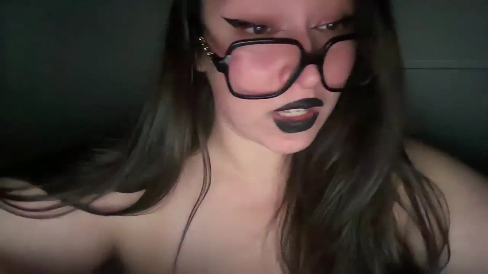 Gallery image thumbnail from Hasymura's myfreecams stream on, 11/22/2023, 24:21 image 11 of 20