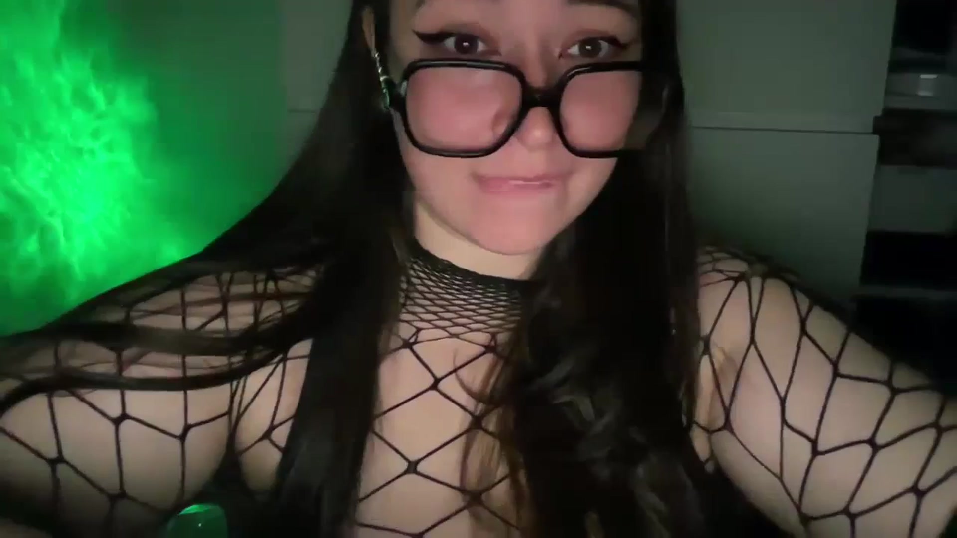 Gallery image thumbnail from Hasymura's myfreecams stream on, 11/23/2023, 24:01 image 17 of 20