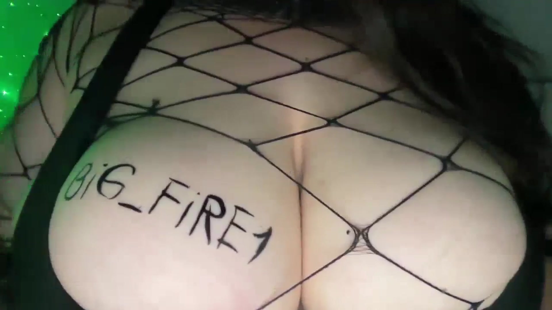 Gallery image thumbnail from Hasymura's myfreecams stream on, 11/24/2023, 23:19 image 10 of 20