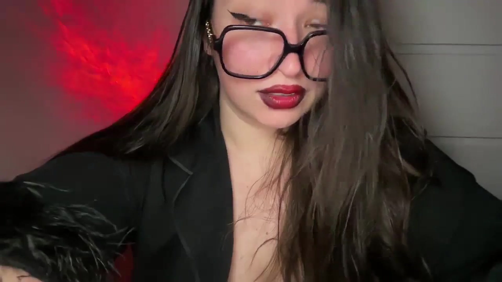 Gallery image thumbnail from Hasymura's myfreecams stream on, 11/25/2023, 22:05 image 16 of 20
