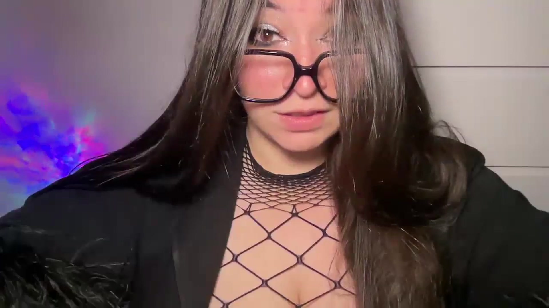 Gallery image thumbnail from Hasymura's myfreecams stream on, 11/26/2023, 23:43 image 6 of 20