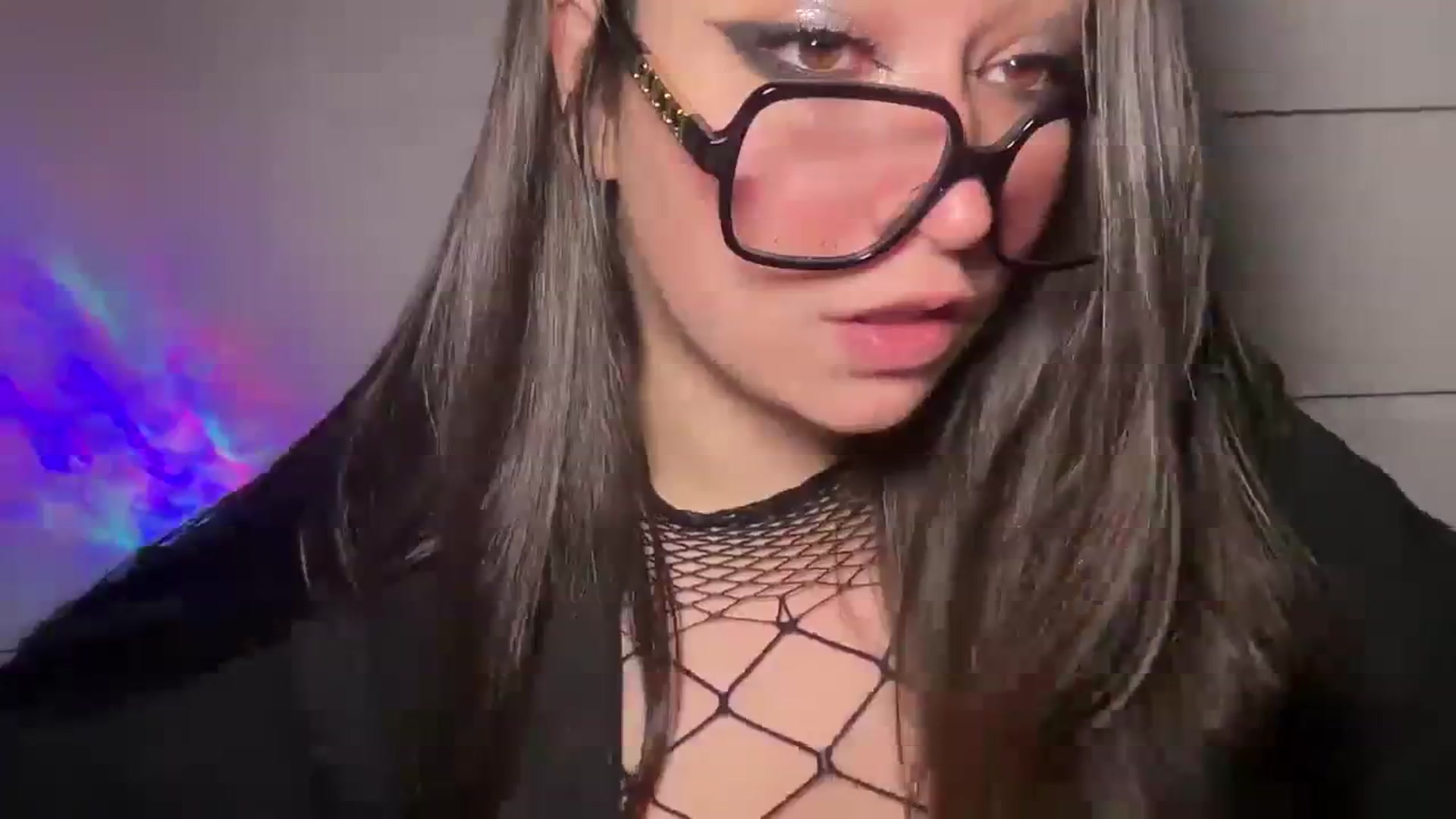 Gallery image thumbnail from Hasymura's myfreecams stream on, 11/27/2023, 24:22 image 5 of 20