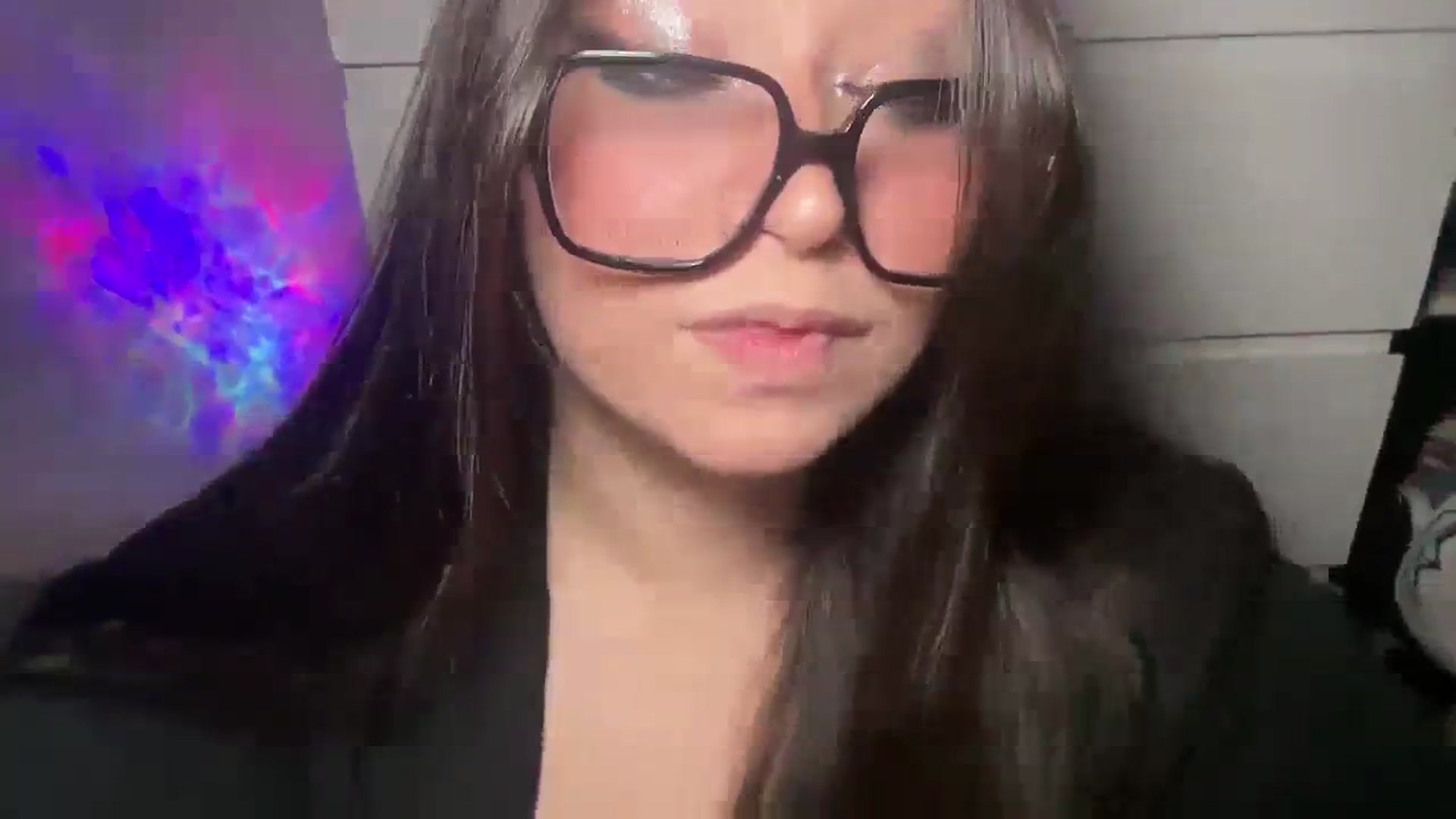 Gallery image thumbnail from Hasymura's myfreecams stream on, 11/30/2023, 22:00 image 14 of 20