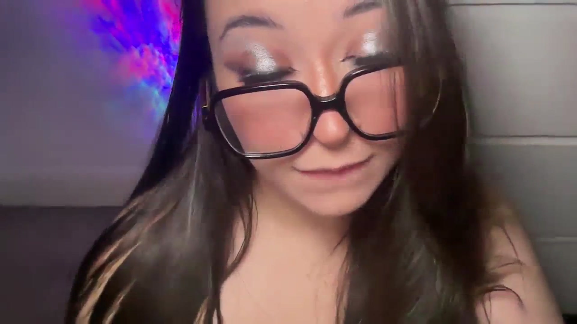 Gallery image thumbnail from Hasymura's myfreecams stream on, 12/01/2023, 16:40 image 5 of 20