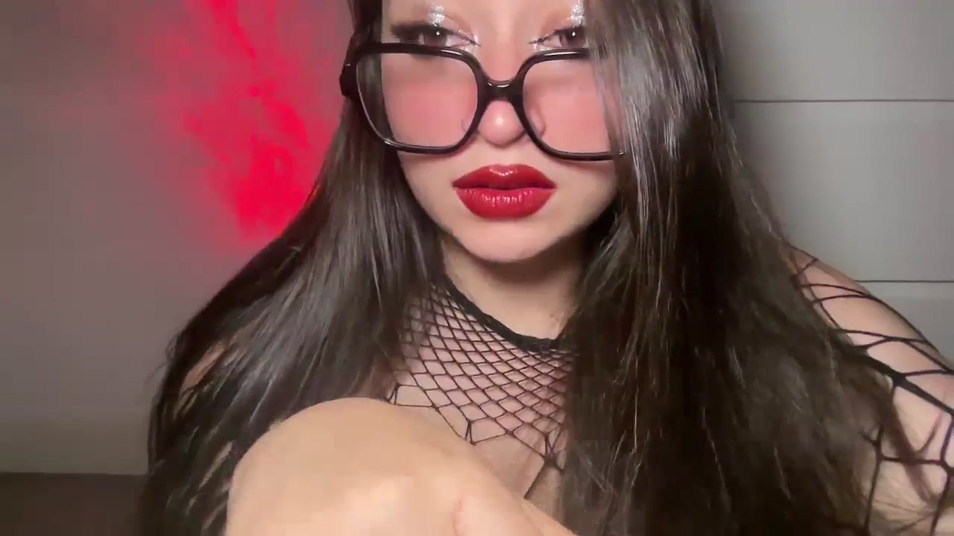 Gallery image thumbnail from Hasymura's myfreecams stream on, 12/03/2023, 22:34 image 18 of 20