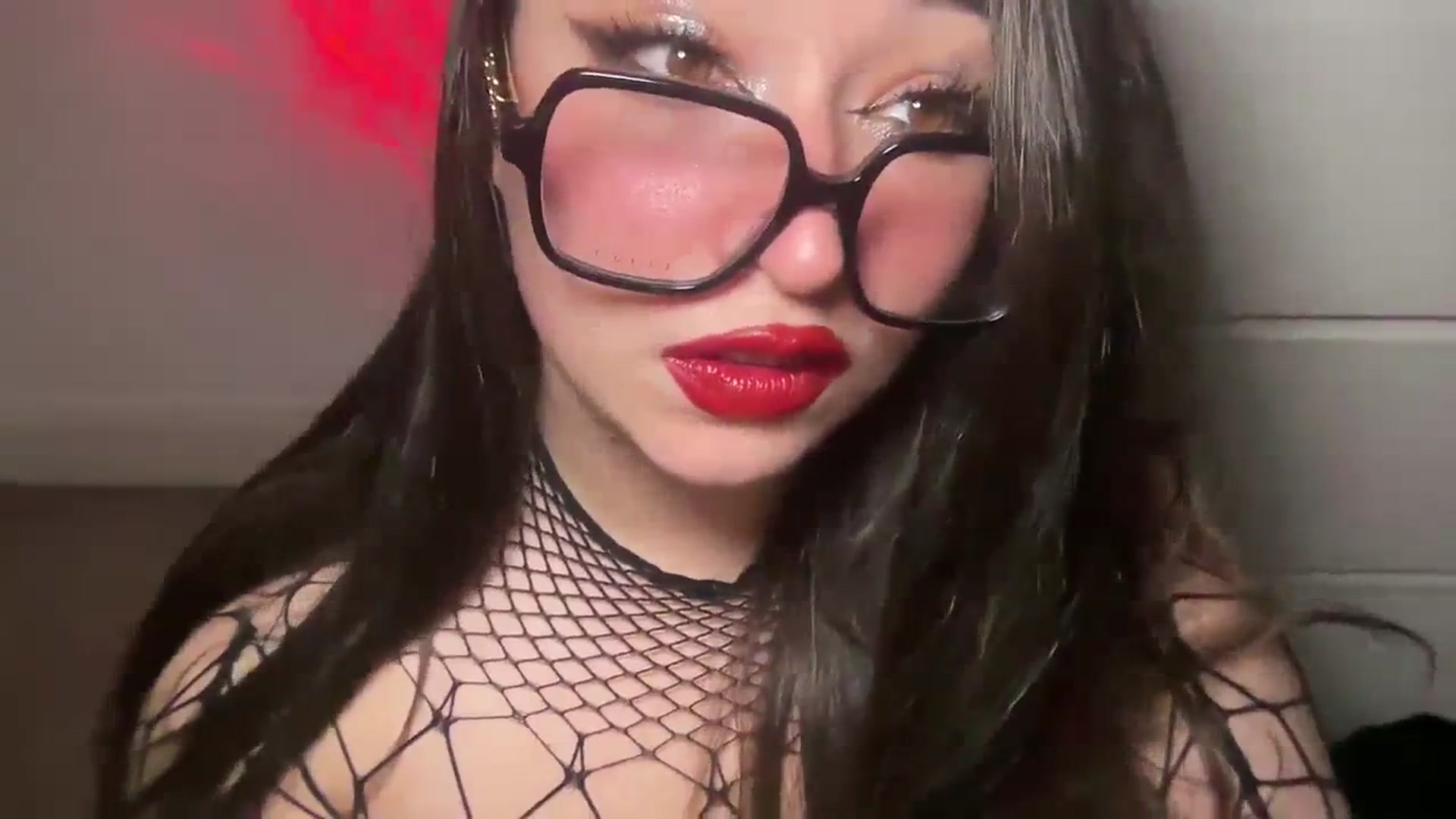 Gallery image thumbnail from Hasymura's myfreecams stream on, 12/03/2023, 22:34 image 3 of 20