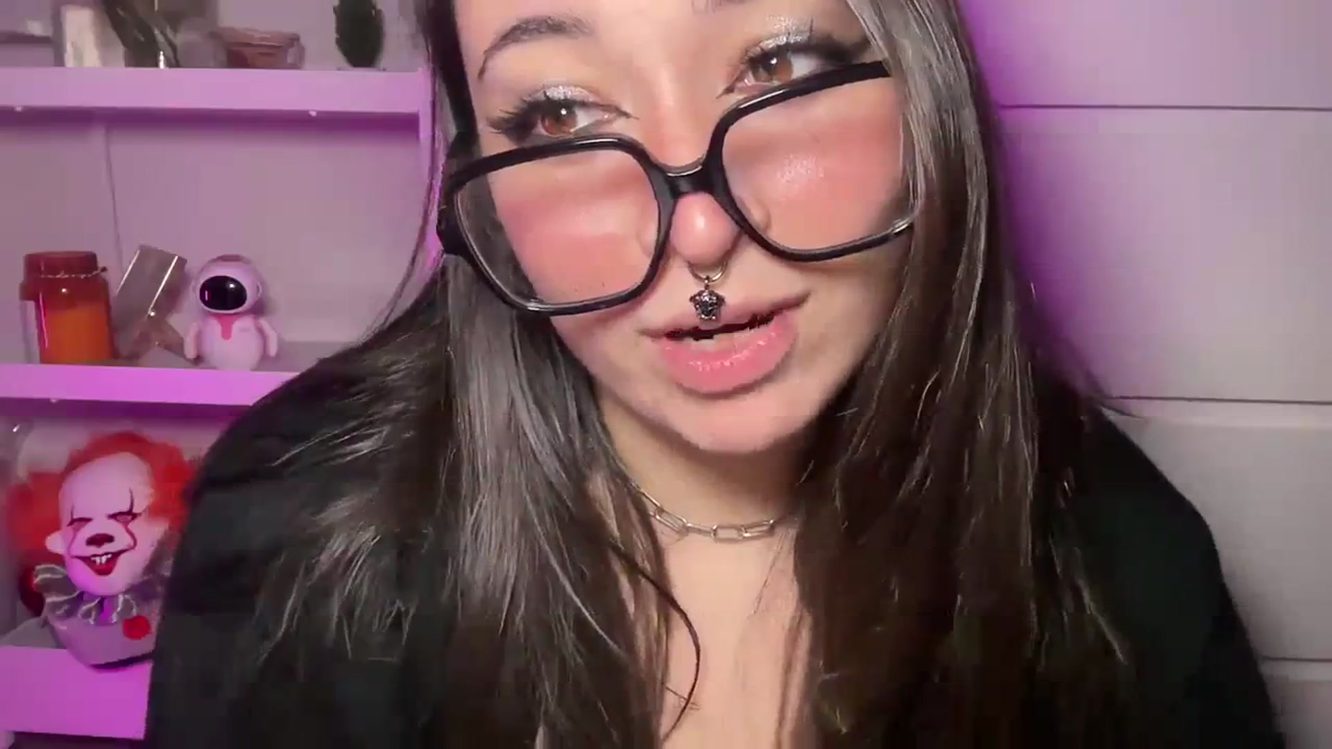 Gallery image thumbnail from Hasymura's myfreecams stream on, 12/06/2023, 01:17 image 14 of 20