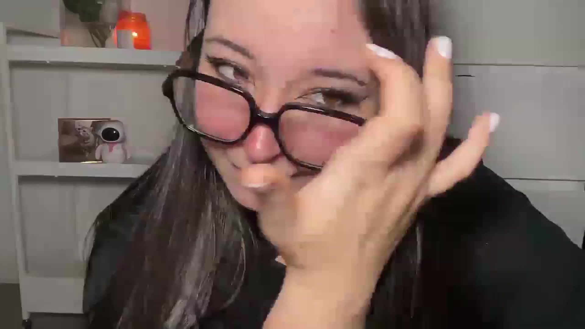 Gallery image thumbnail from Hasymura's myfreecams stream on, 12/09/2023, 23:58 image 1 of 20
