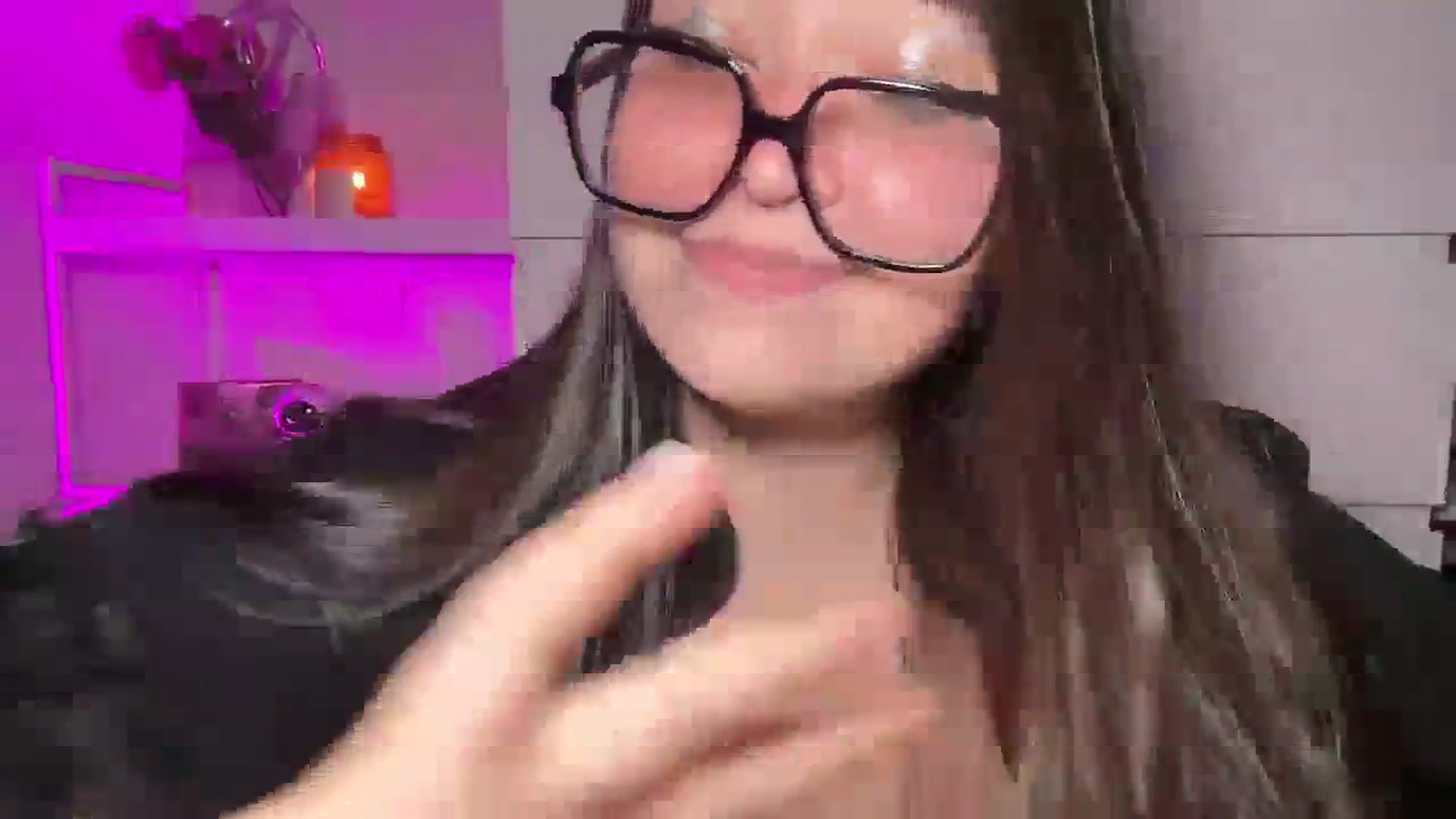 Gallery image thumbnail from Hasymura's myfreecams stream on, 12/09/2023, 23:58 image 13 of 20