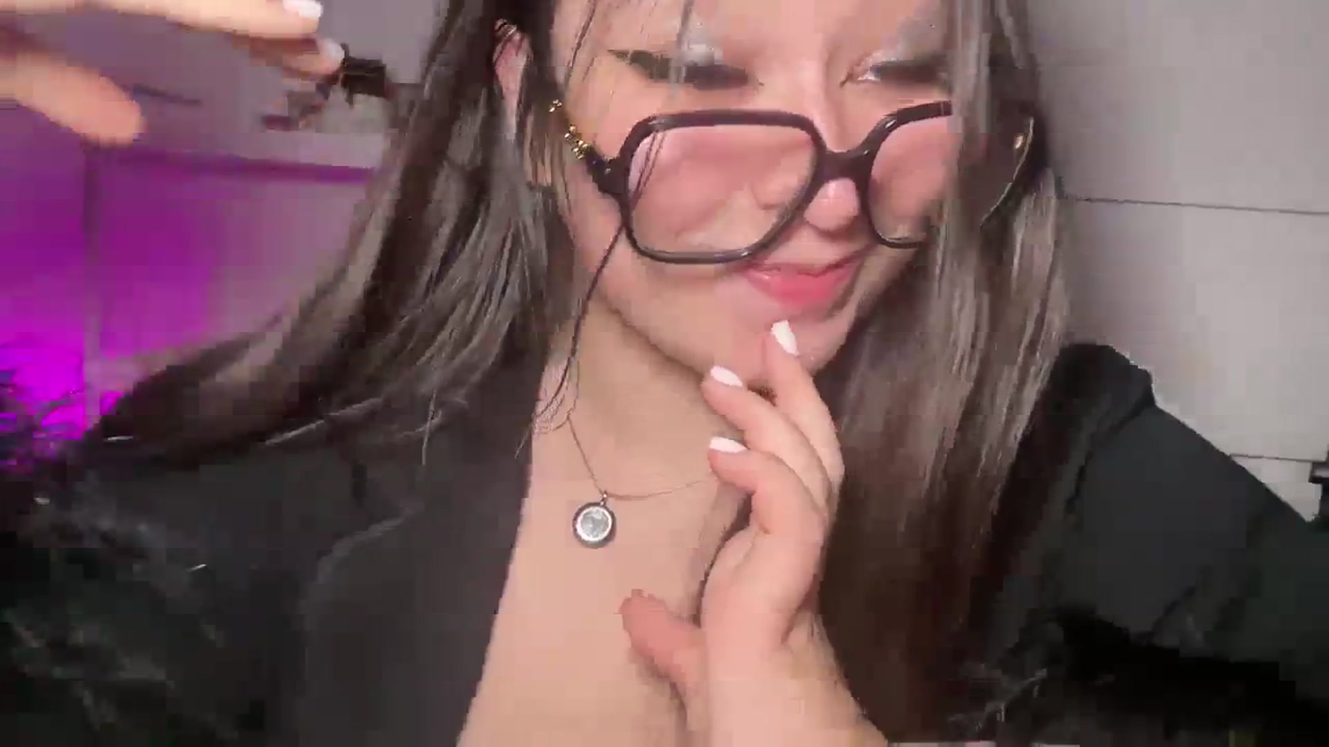 Gallery image thumbnail from Hasymura's myfreecams stream on, 12/22/2023, 23:15 image 19 of 20