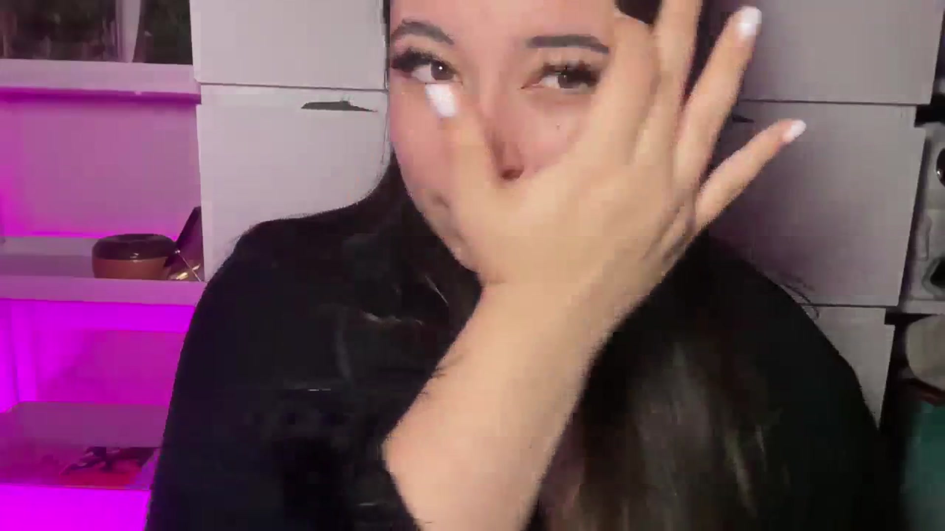 Gallery image thumbnail from Hasymura's myfreecams stream on, 01/01/2024, 23:10 image 20 of 20