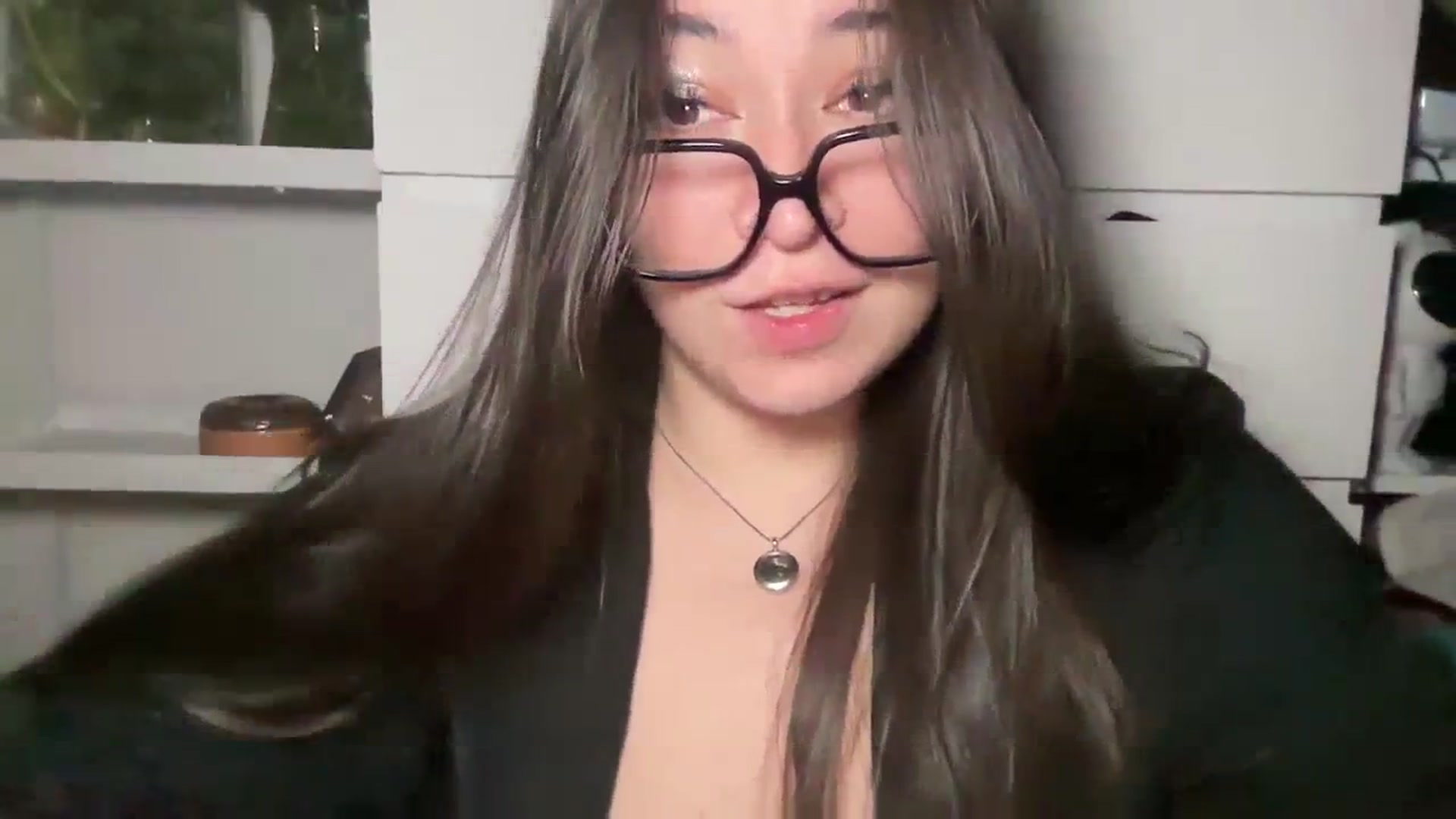 Gallery image thumbnail from Hasymura's myfreecams stream on, 01/01/2024, 23:10 image 7 of 20