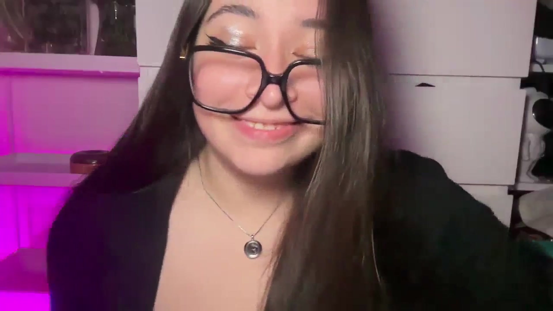 Gallery image thumbnail from Hasymura's myfreecams stream on, 01/01/2024, 23:10 image 8 of 20