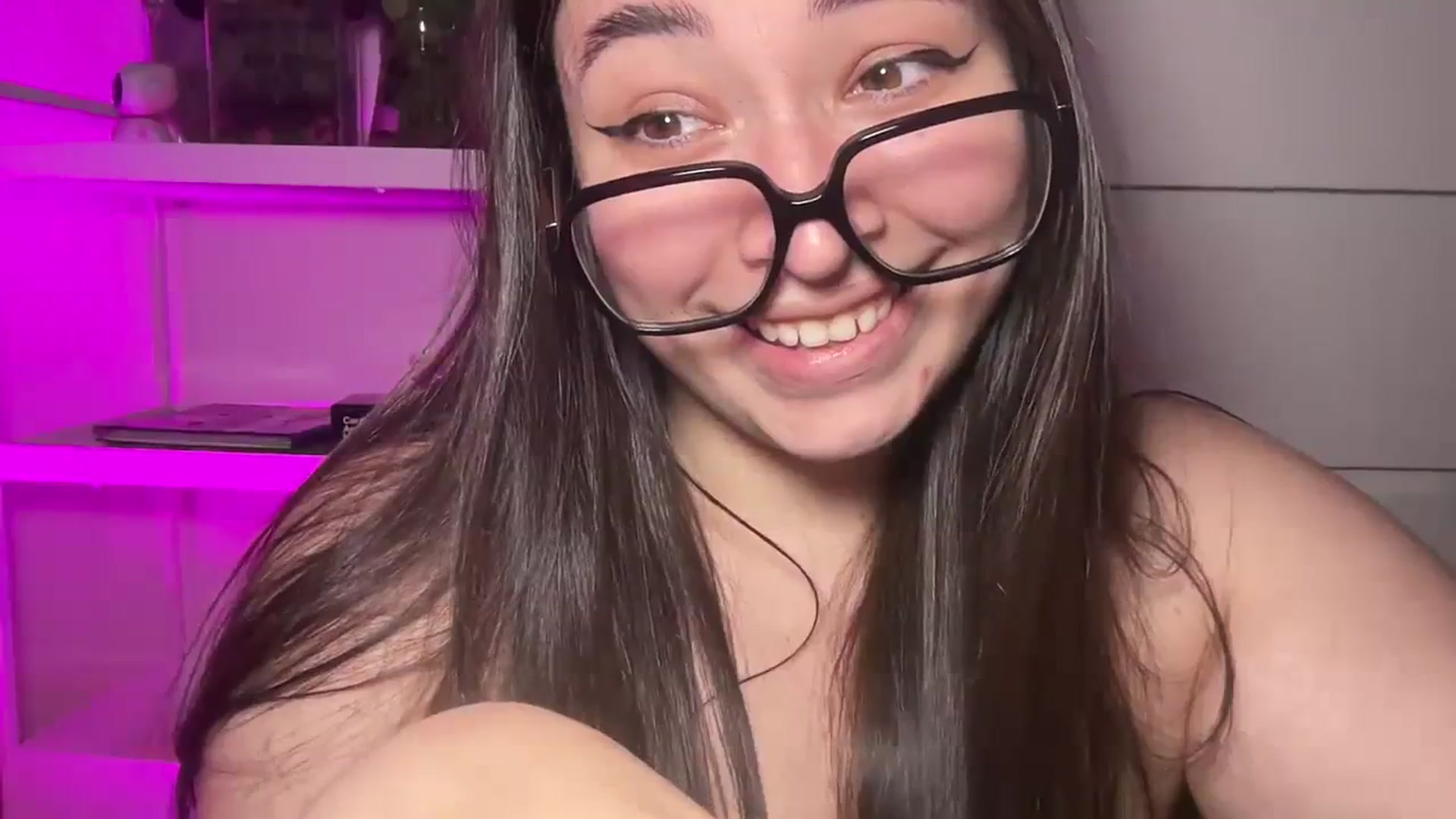 Gallery image thumbnail from Hasymura's myfreecams stream on, 01/14/2024, 02:44 image 5 of 20