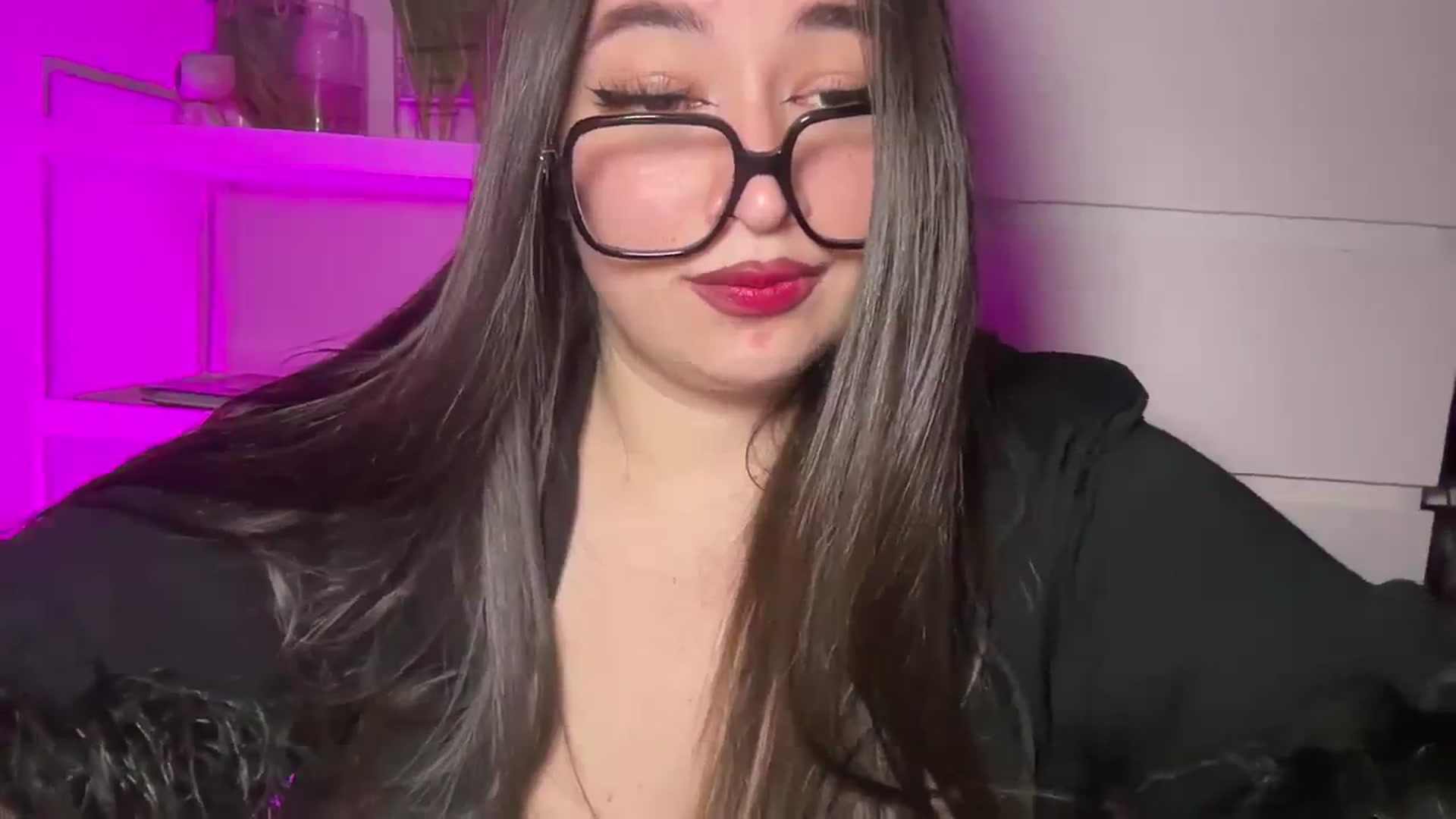 Gallery image thumbnail from Hasymura's myfreecams stream on, 01/19/2024, 23:13 image 14 of 20