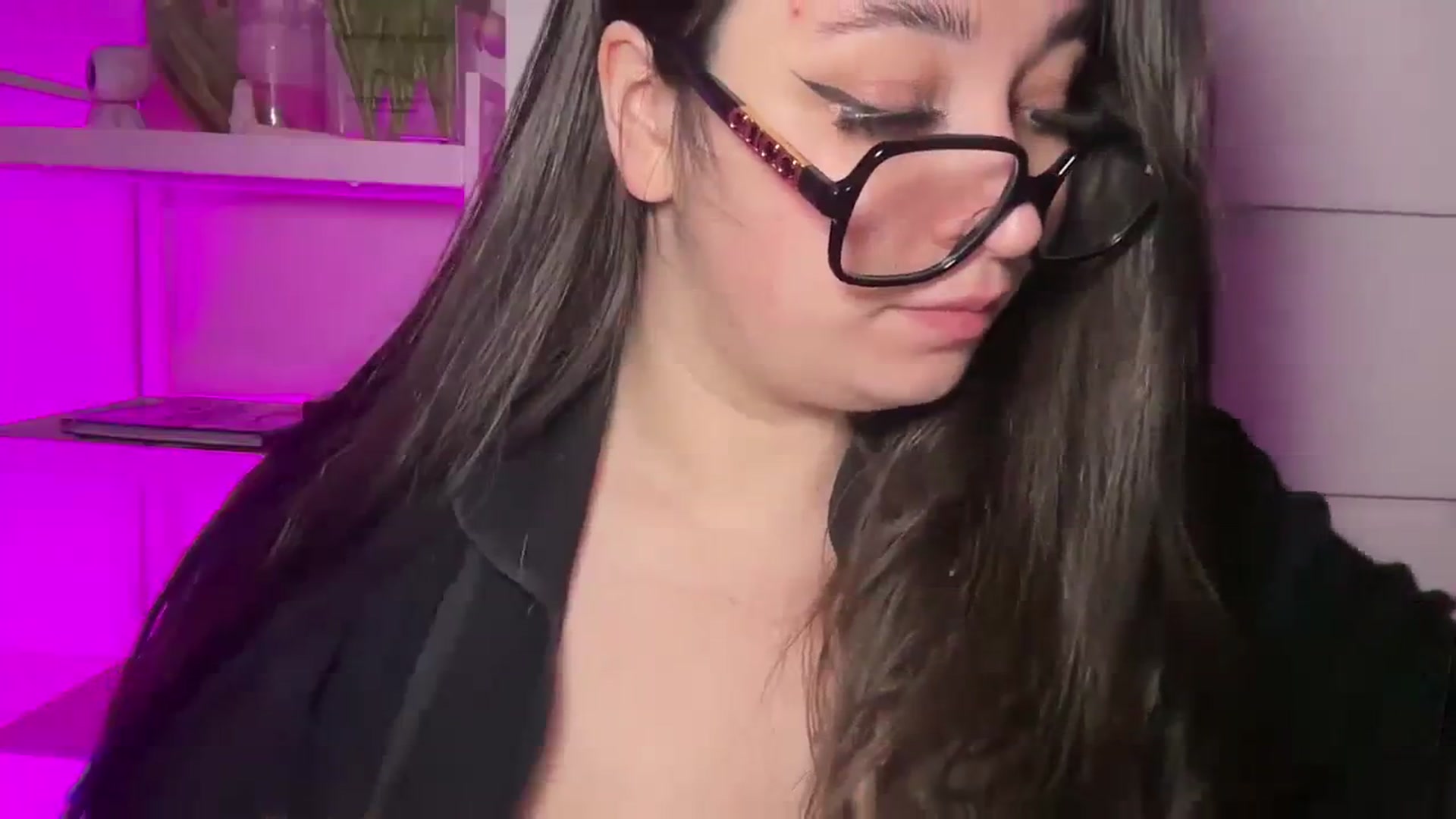 Gallery image thumbnail from Hasymura's myfreecams stream on, 01/24/2024, 24:37 image 20 of 20