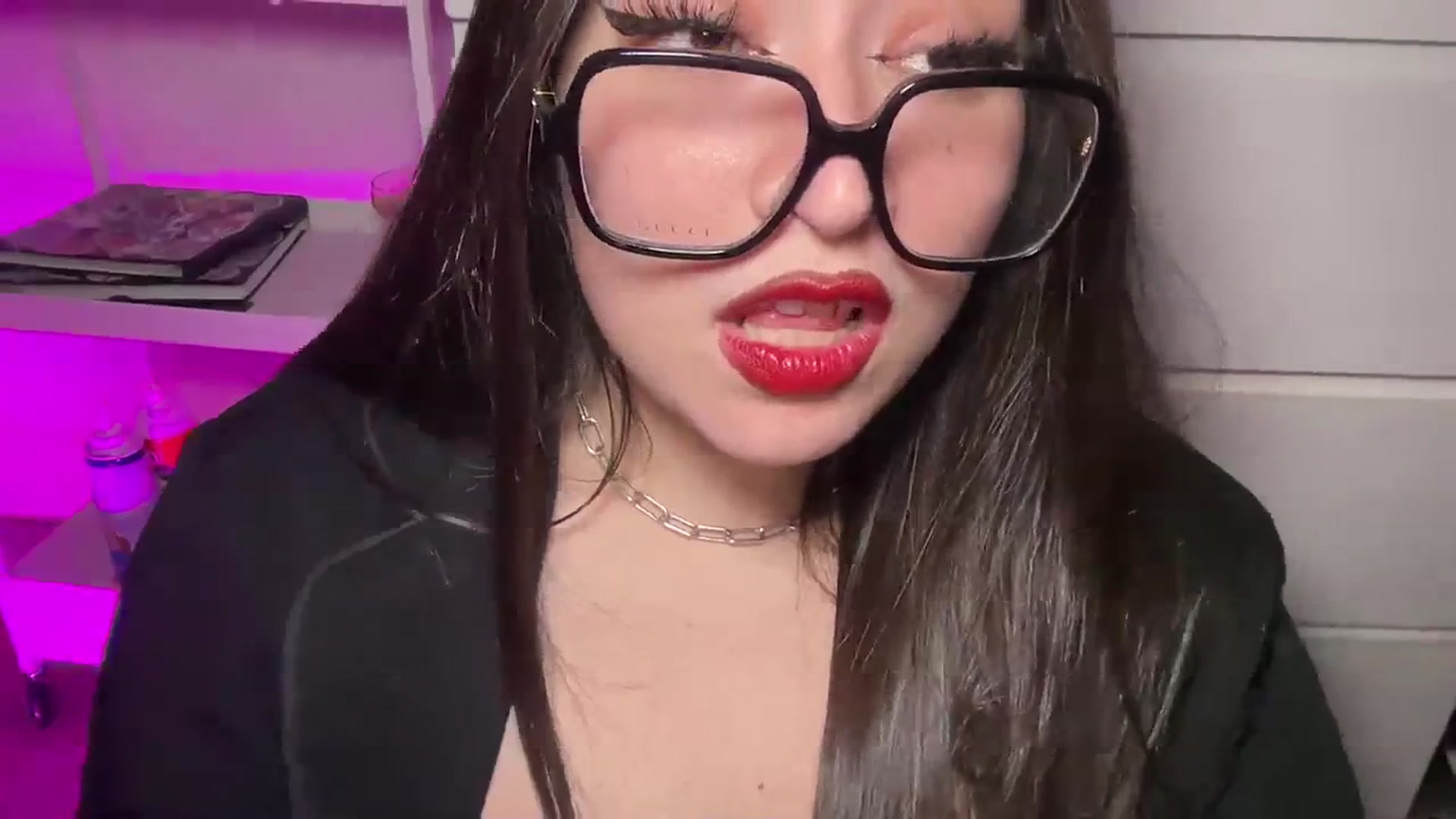 Gallery image thumbnail from Hasymura's myfreecams stream on, 01/28/2024, 03:11 image 5 of 20